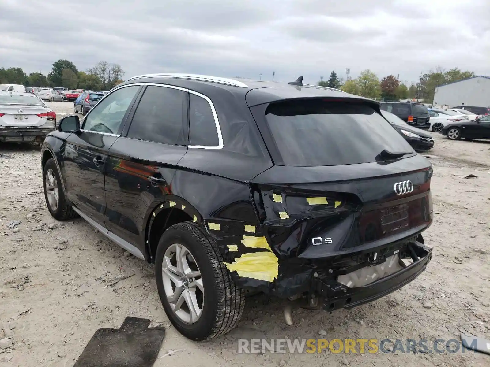 3 Фотография поврежденного автомобиля WA1ANAFY1K2133313 AUDI Q5 2019