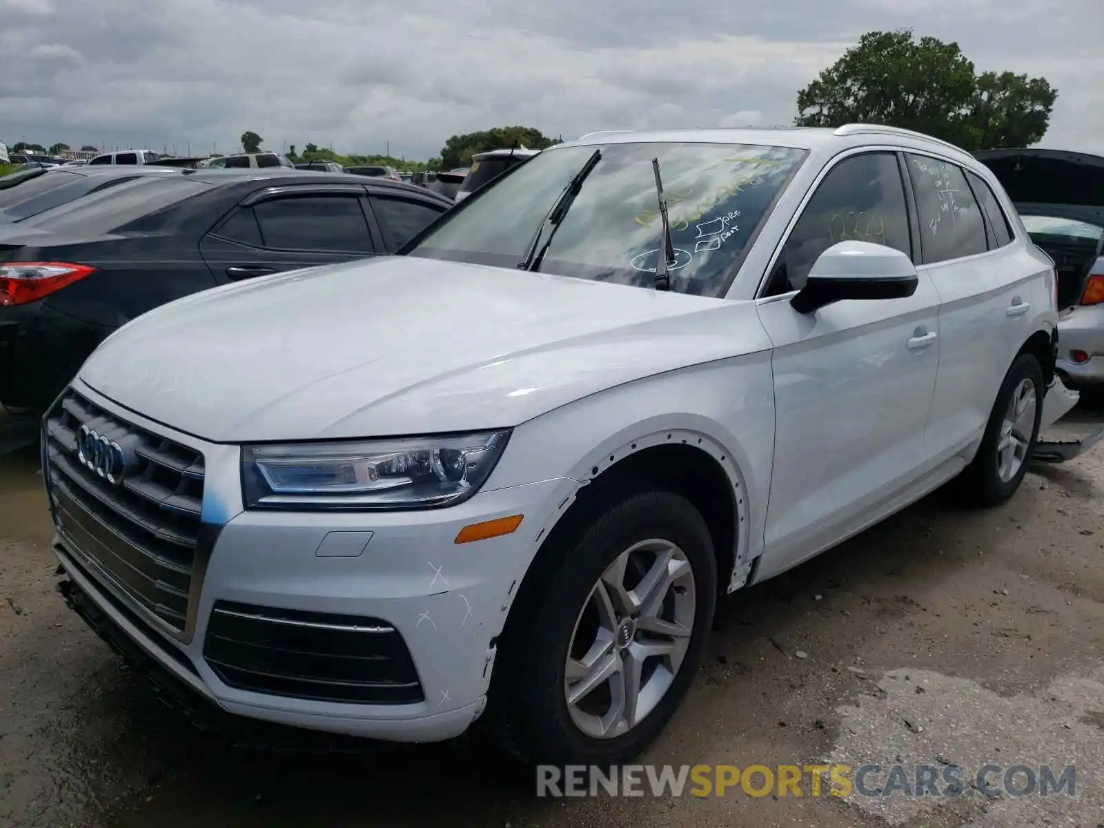 2 Photograph of a damaged car WA1ANAFY2K2041417 AUDI Q5 2019