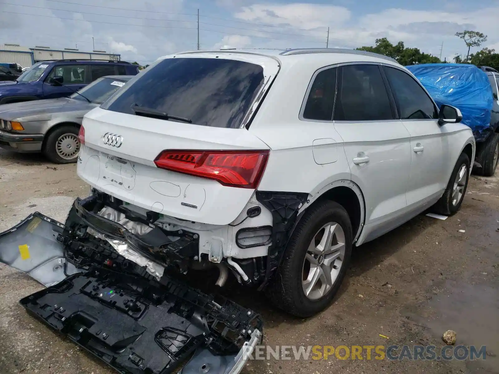 4 Фотография поврежденного автомобиля WA1ANAFY2K2041417 AUDI Q5 2019