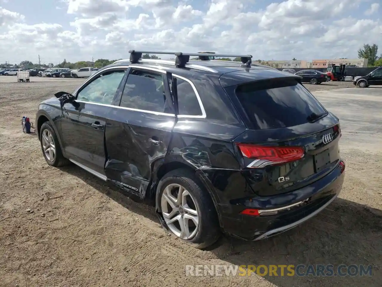 3 Фотография поврежденного автомобиля WA1ANAFY2K2041546 AUDI Q5 2019