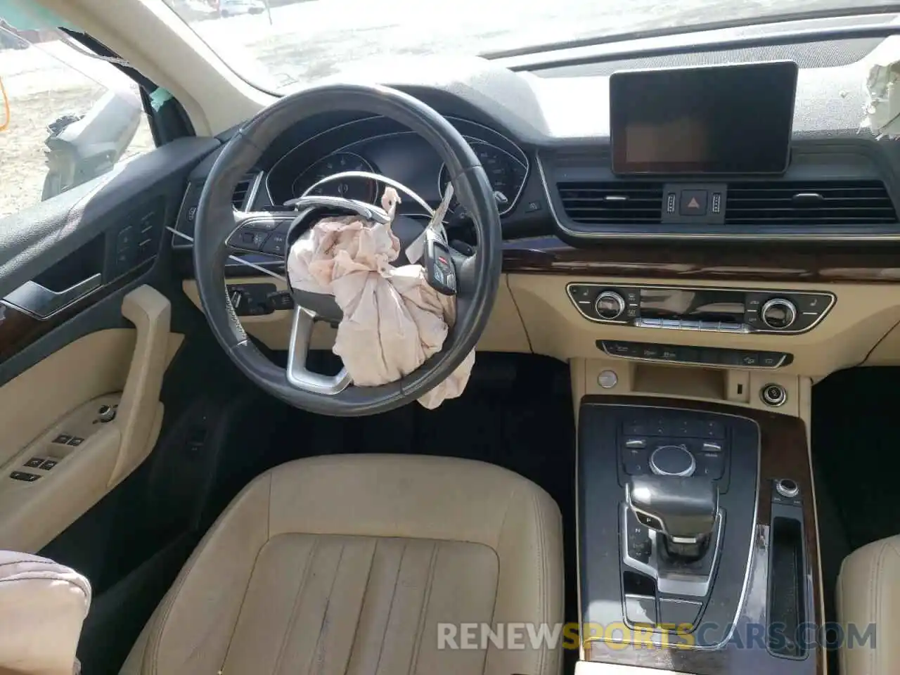 9 Photograph of a damaged car WA1ANAFY2K2041546 AUDI Q5 2019