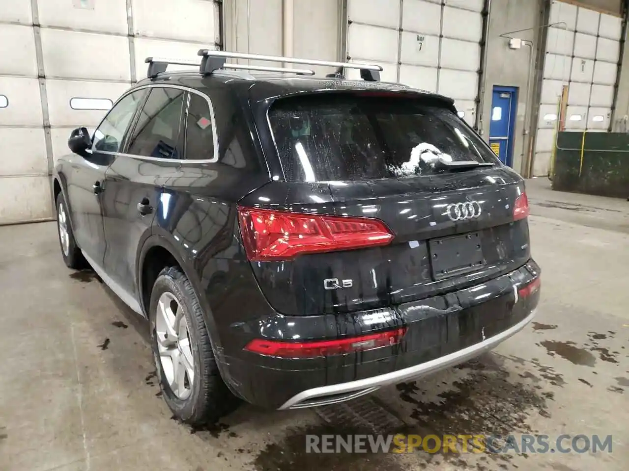 3 Фотография поврежденного автомобиля WA1ANAFY2K2045872 AUDI Q5 2019