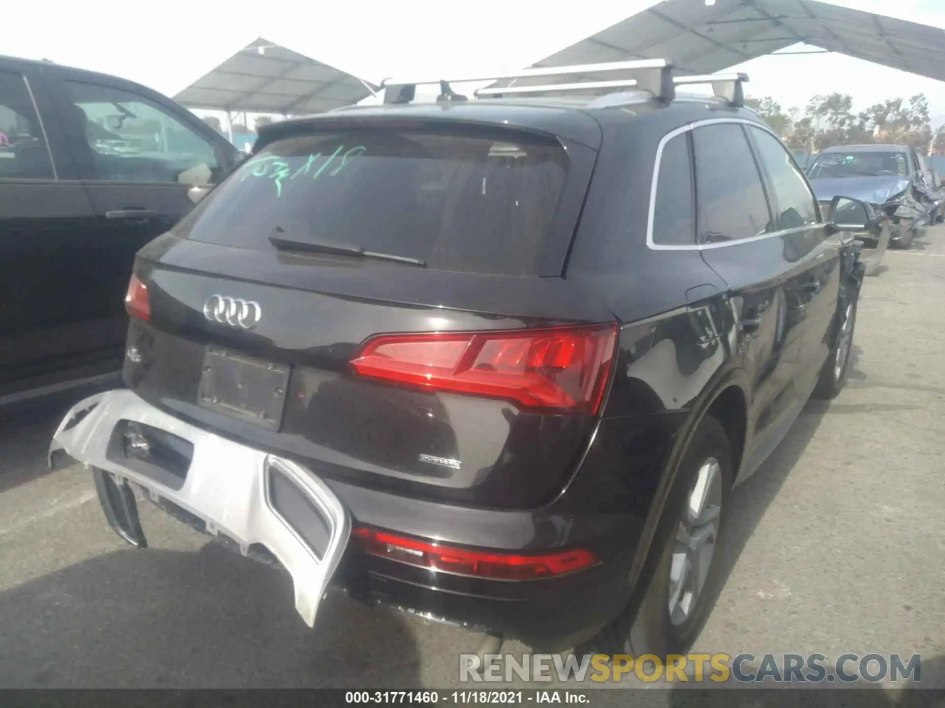 4 Фотография поврежденного автомобиля WA1ANAFY2K2061988 AUDI Q5 2019