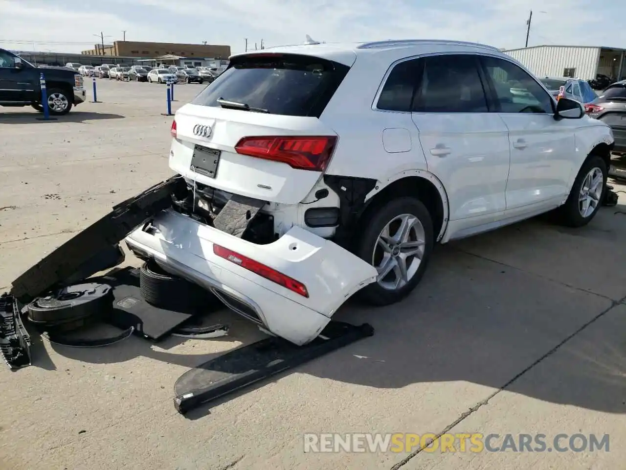 4 Photograph of a damaged car WA1ANAFY2K2069671 AUDI Q5 2019