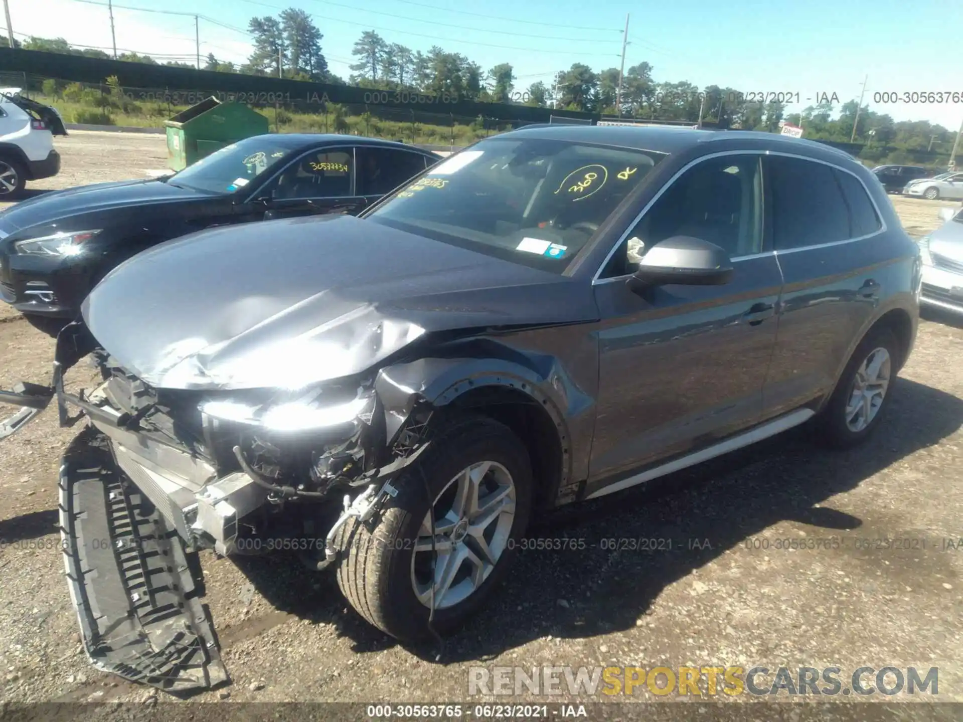 2 Фотография поврежденного автомобиля WA1ANAFY2K2072506 AUDI Q5 2019