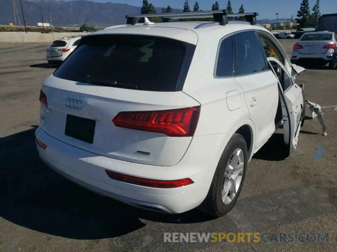 4 Photograph of a damaged car WA1ANAFY2K2082341 AUDI Q5 2019