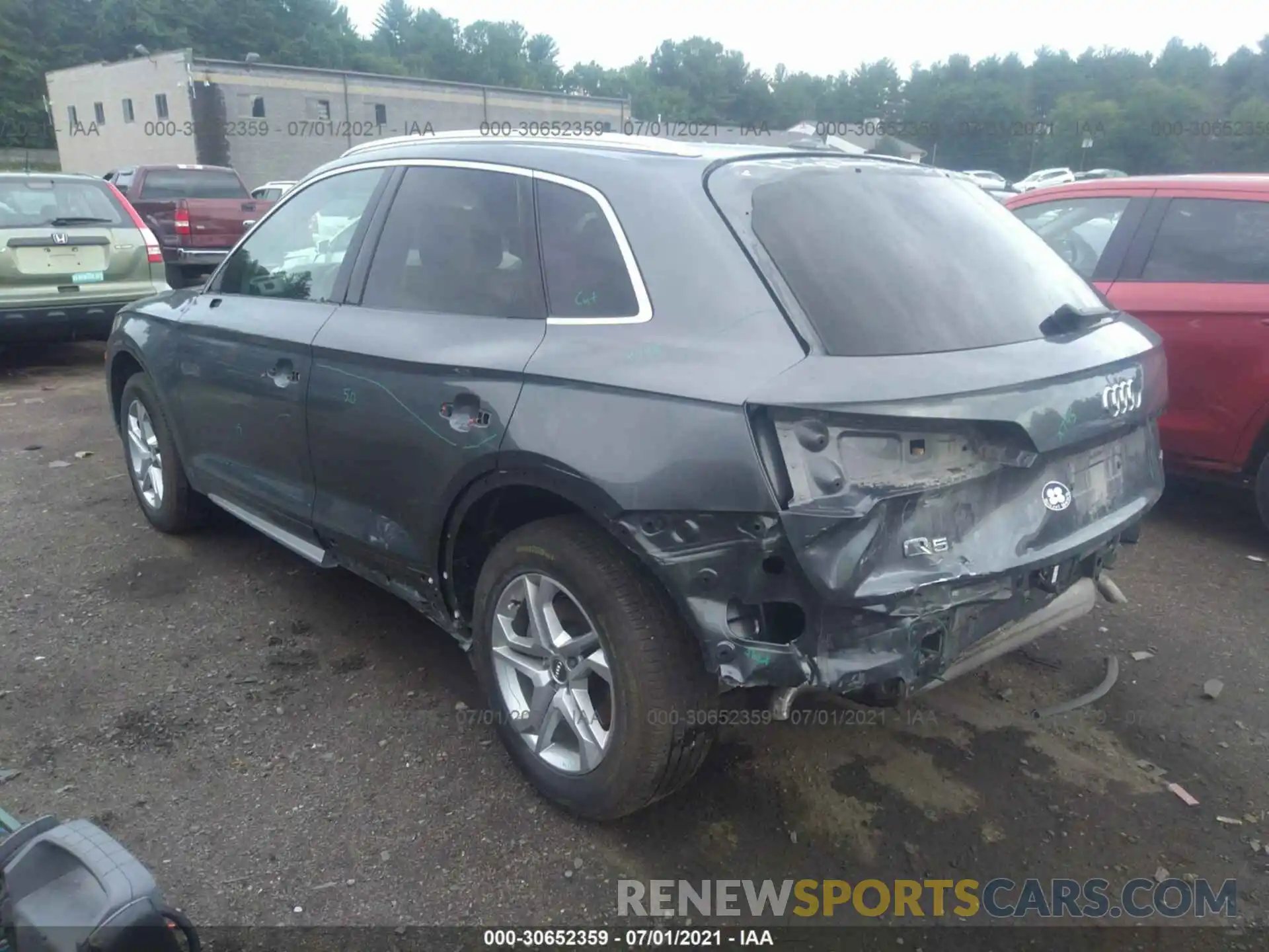 3 Photograph of a damaged car WA1ANAFY2K2088060 AUDI Q5 2019