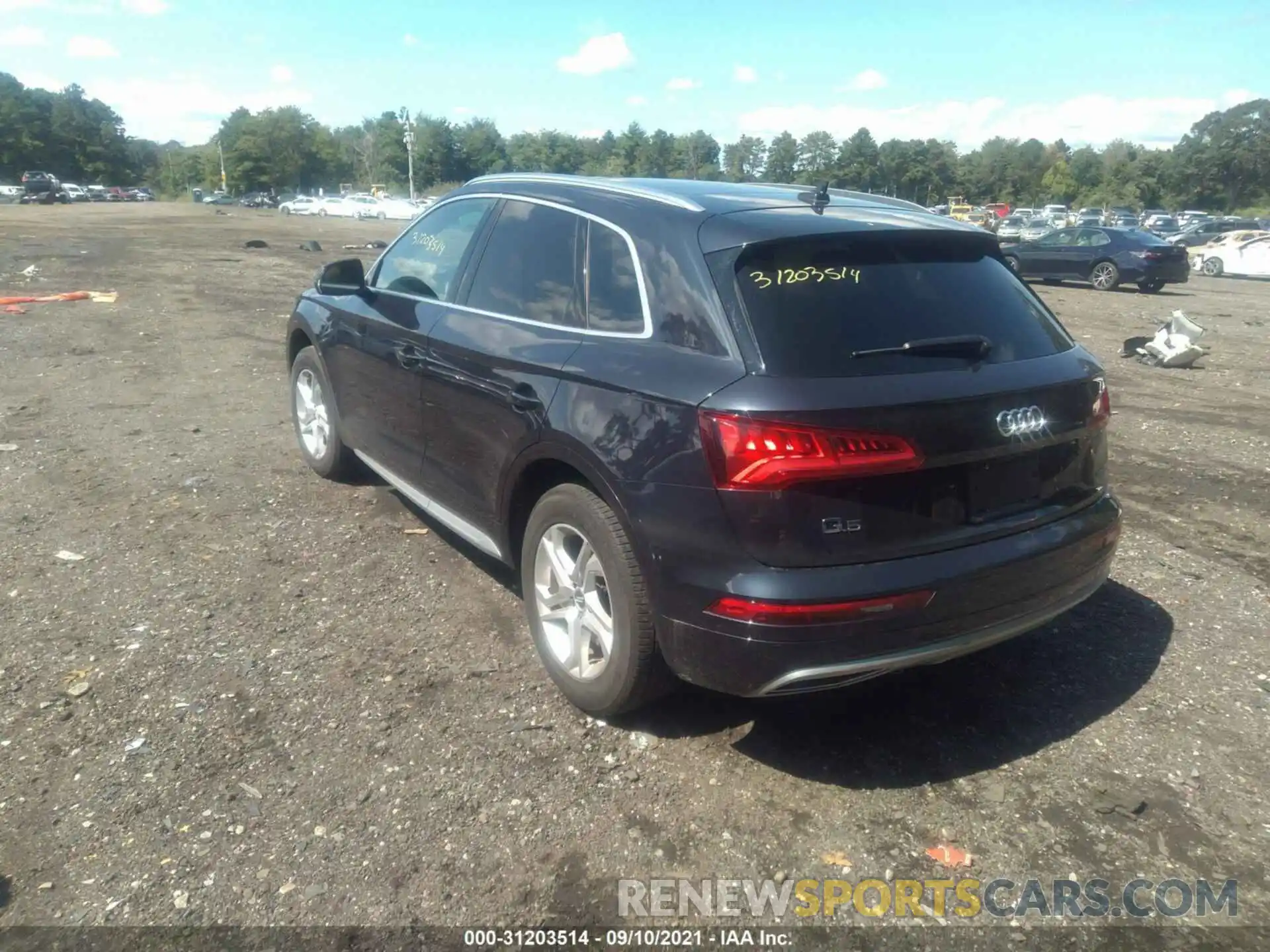 3 Фотография поврежденного автомобиля WA1ANAFY2K2100952 AUDI Q5 2019