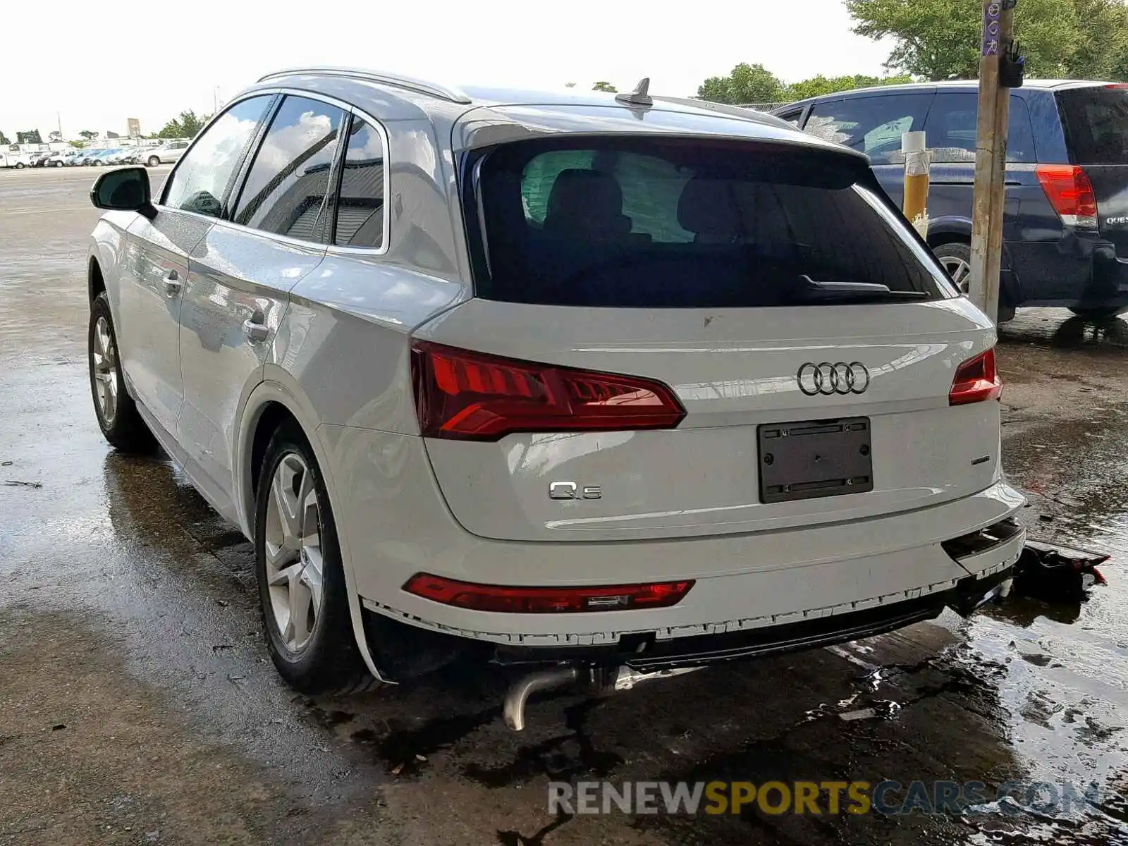 3 Фотография поврежденного автомобиля WA1ANAFY2K2126211 AUDI Q5 2019