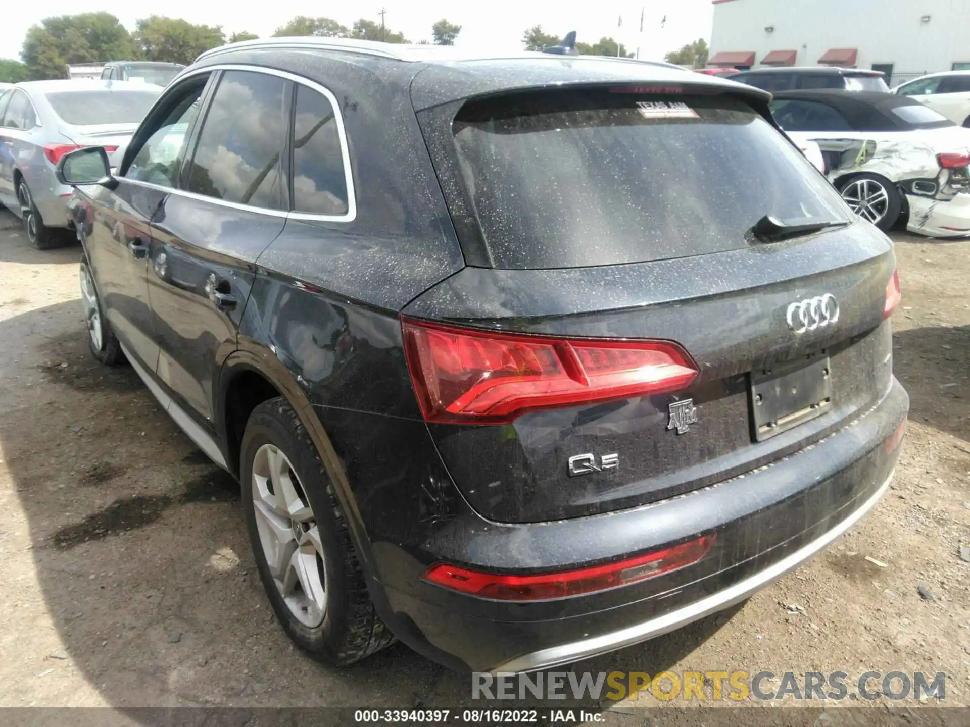 3 Фотография поврежденного автомобиля WA1ANAFY2K2134261 AUDI Q5 2019