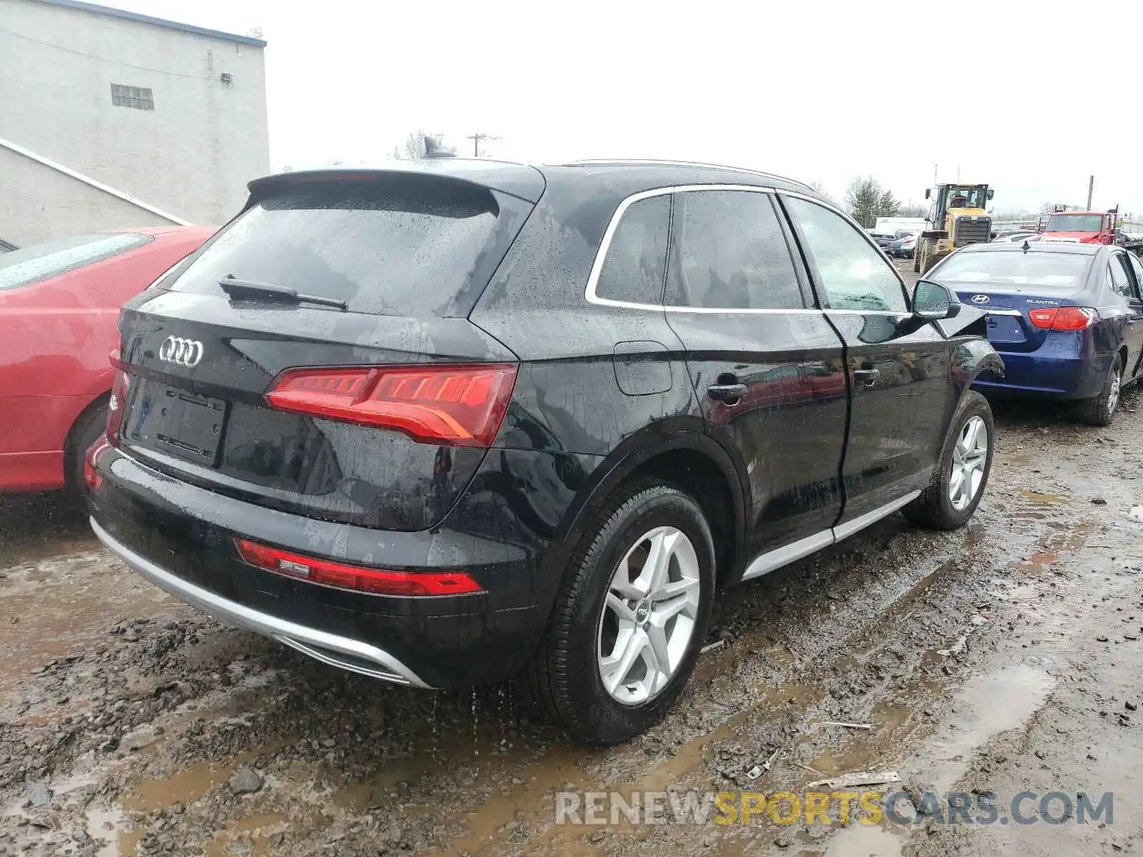 4 Фотография поврежденного автомобиля WA1ANAFY2K2136558 AUDI Q5 2019