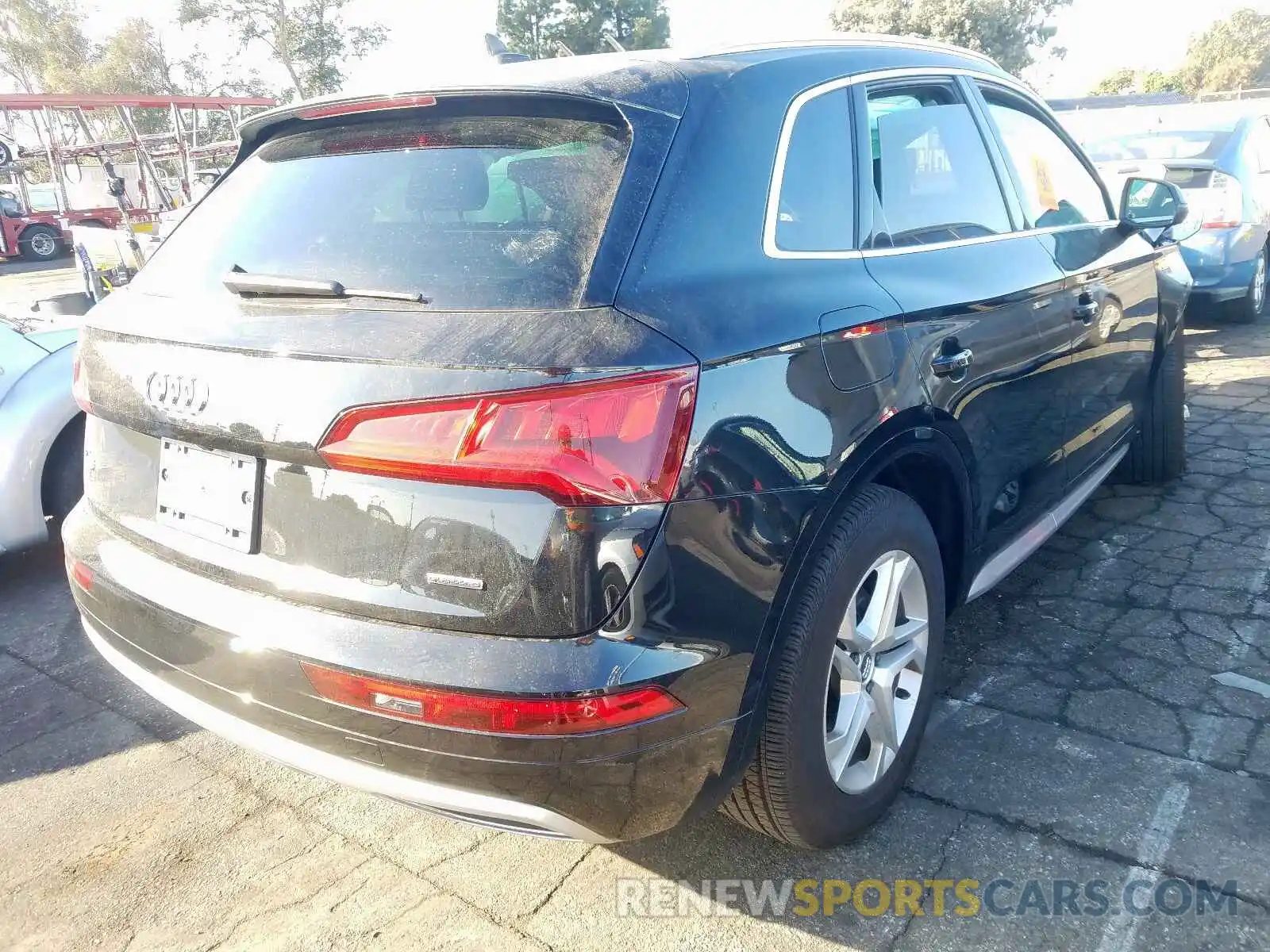 4 Фотография поврежденного автомобиля WA1ANAFY2K2139704 AUDI Q5 2019