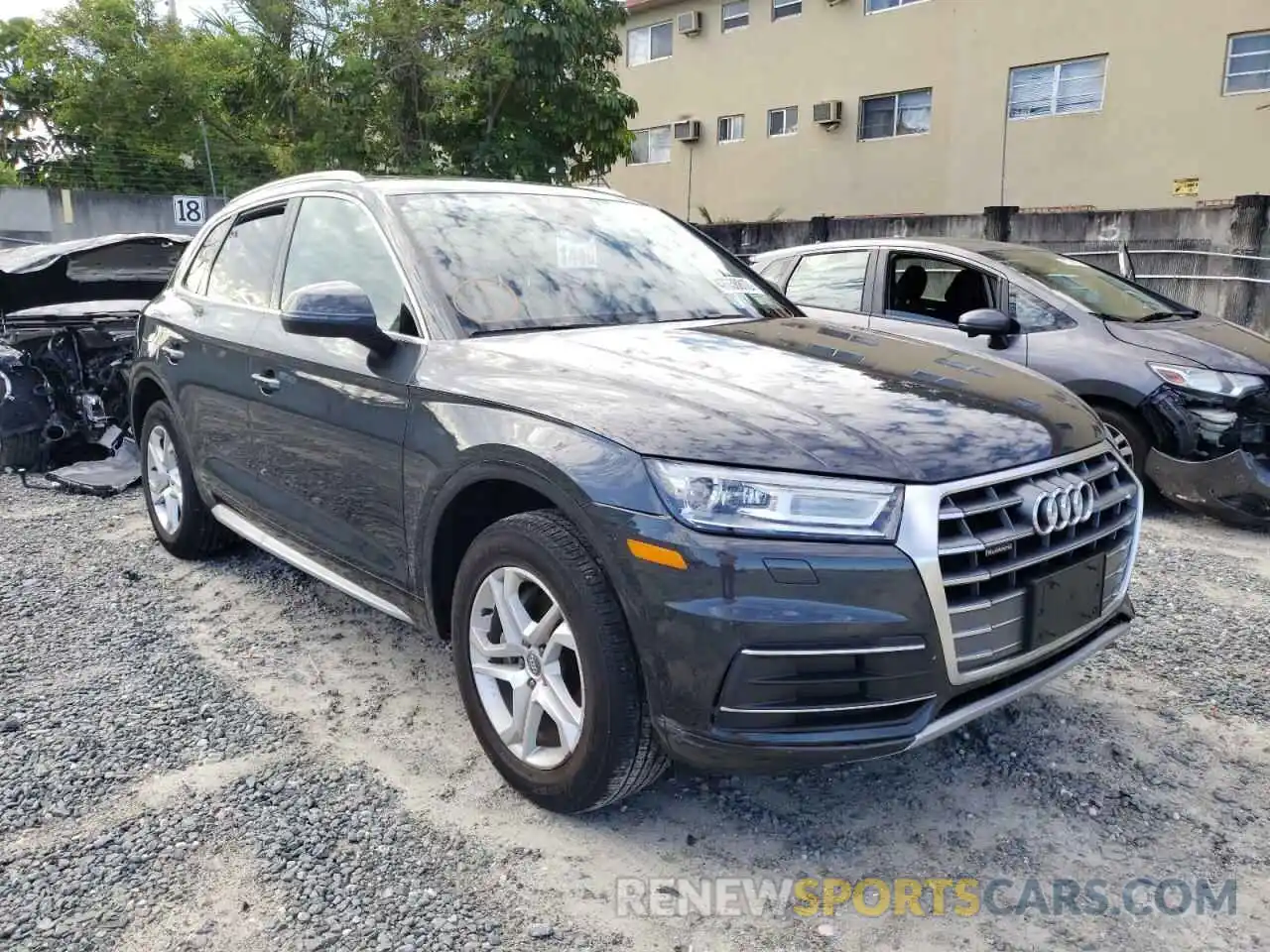 1 Фотография поврежденного автомобиля WA1ANAFY2K2144532 AUDI Q5 2019