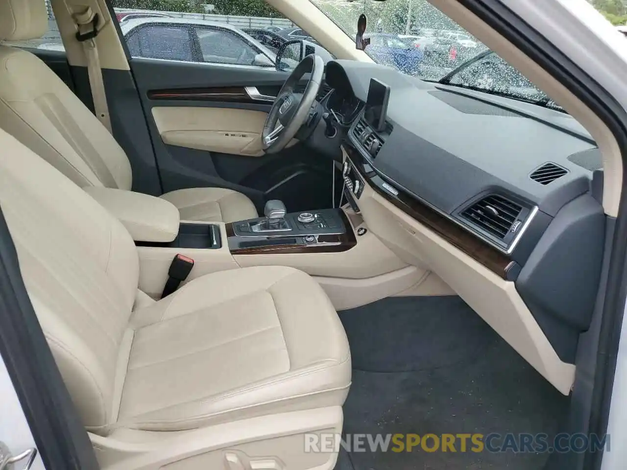 5 Photograph of a damaged car WA1ANAFY3K2042527 AUDI Q5 2019