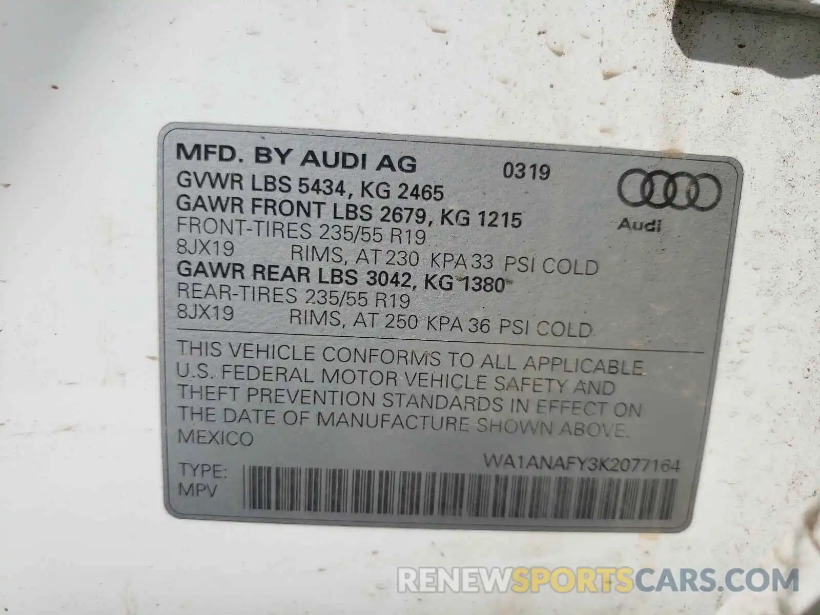 10 Photograph of a damaged car WA1ANAFY3K2077164 AUDI Q5 2019