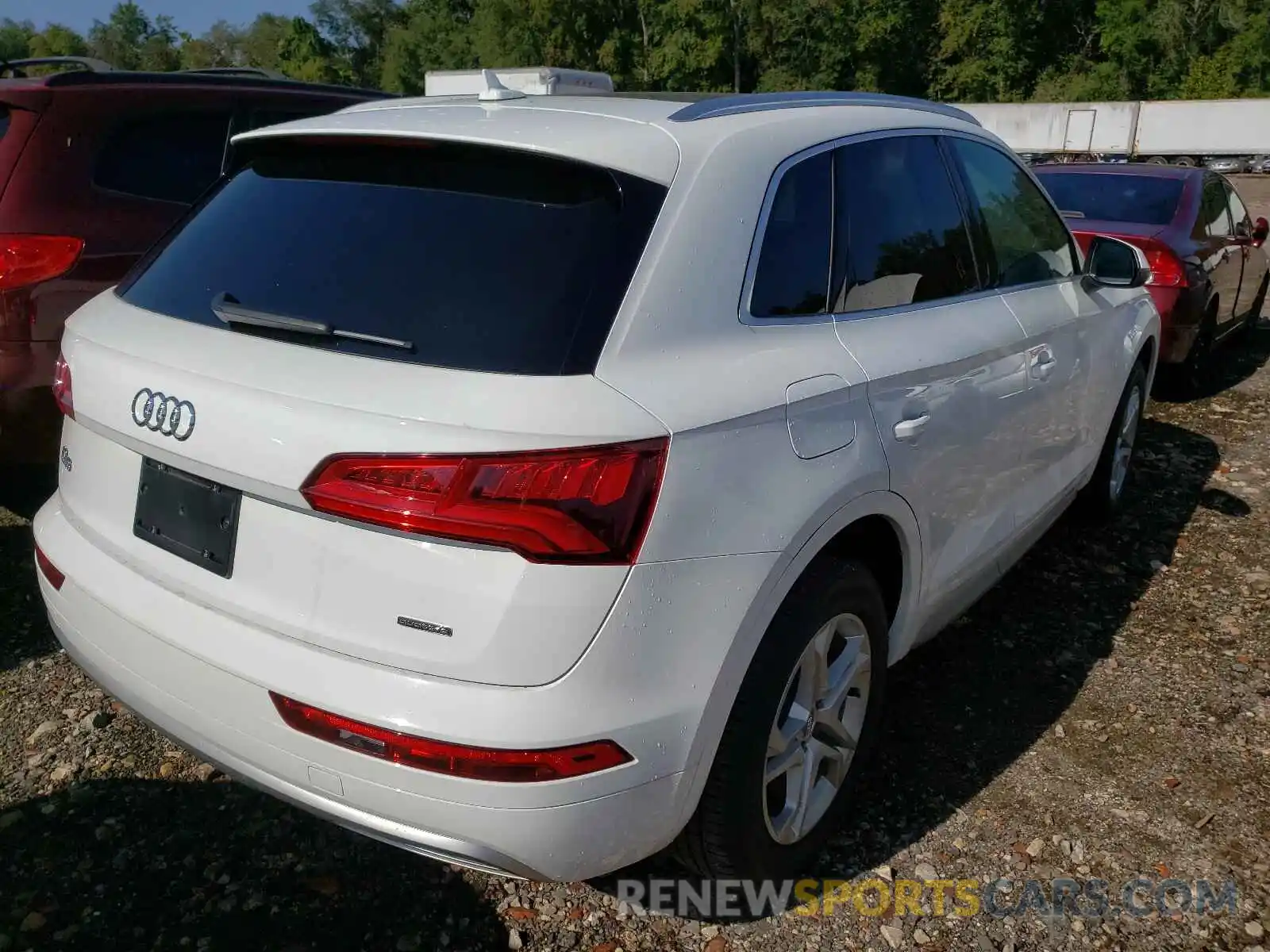 4 Фотография поврежденного автомобиля WA1ANAFY3K2097138 AUDI Q5 2019