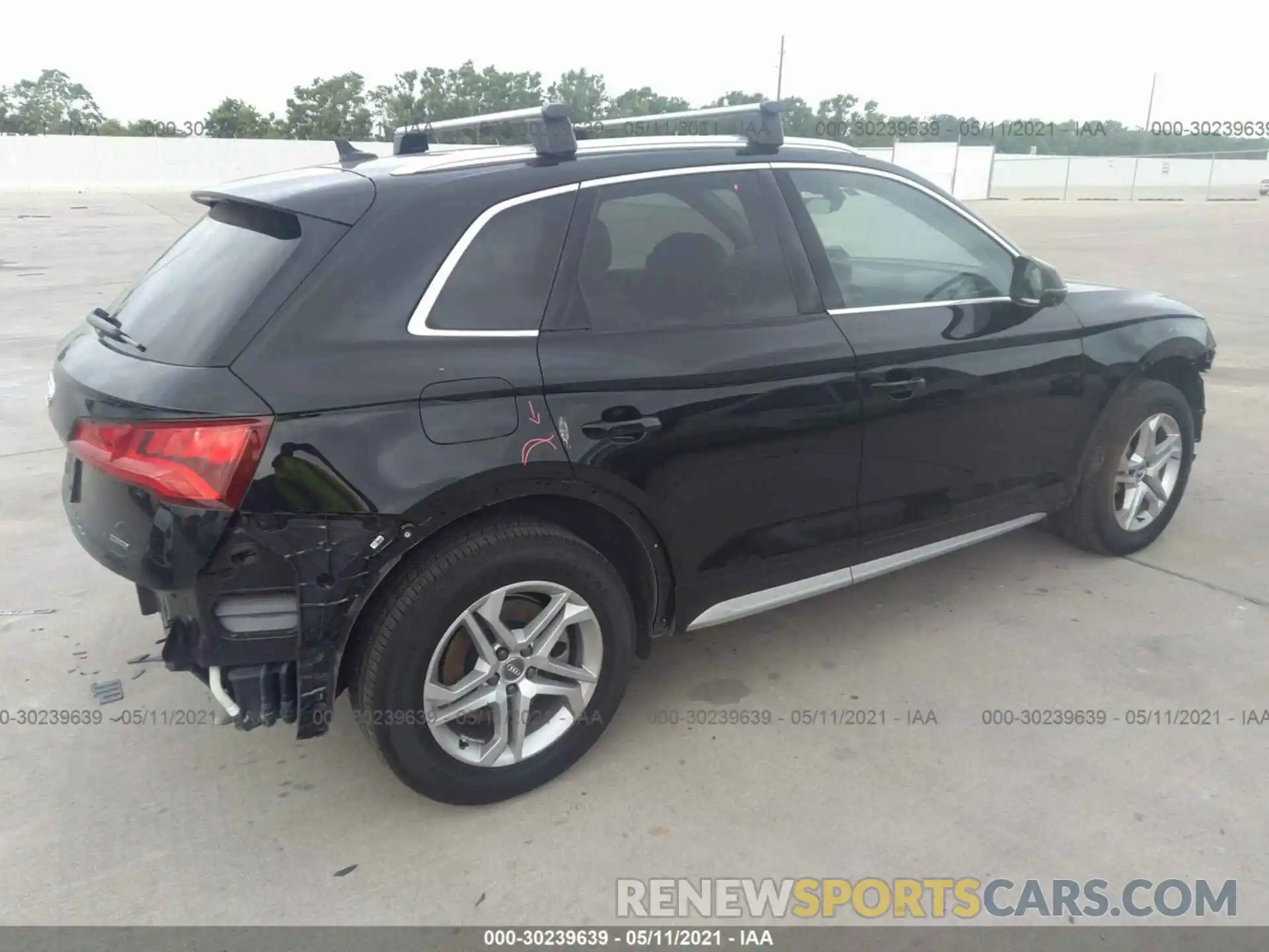 4 Photograph of a damaged car WA1ANAFY3K2106873 AUDI Q5 2019