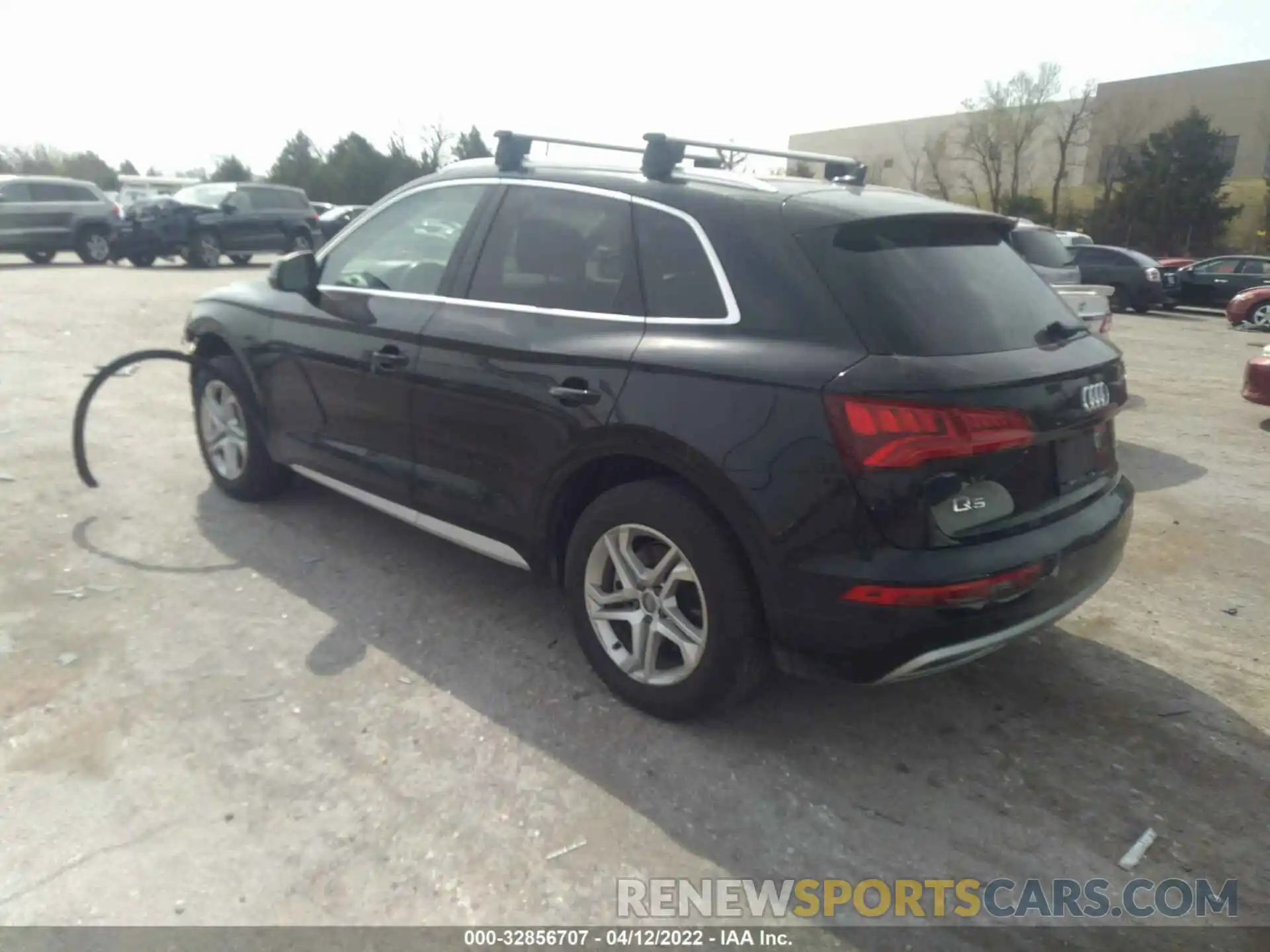 3 Фотография поврежденного автомобиля WA1ANAFY3K2108039 AUDI Q5 2019