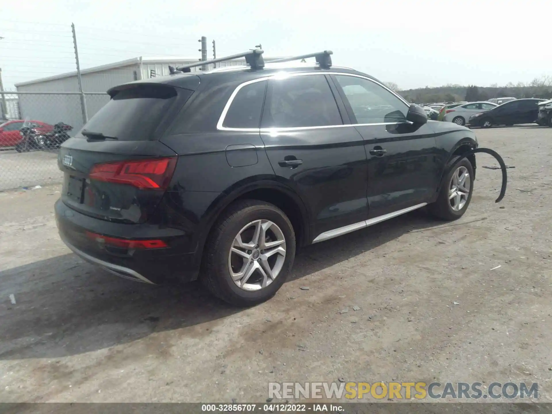 4 Фотография поврежденного автомобиля WA1ANAFY3K2108039 AUDI Q5 2019