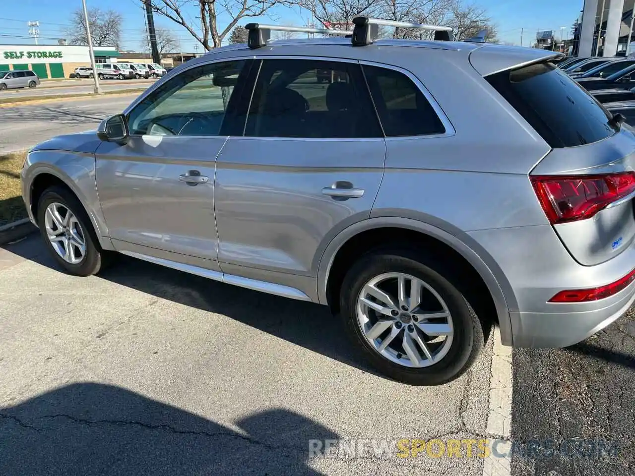 3 Фотография поврежденного автомобиля WA1ANAFY3K2129036 AUDI Q5 2019