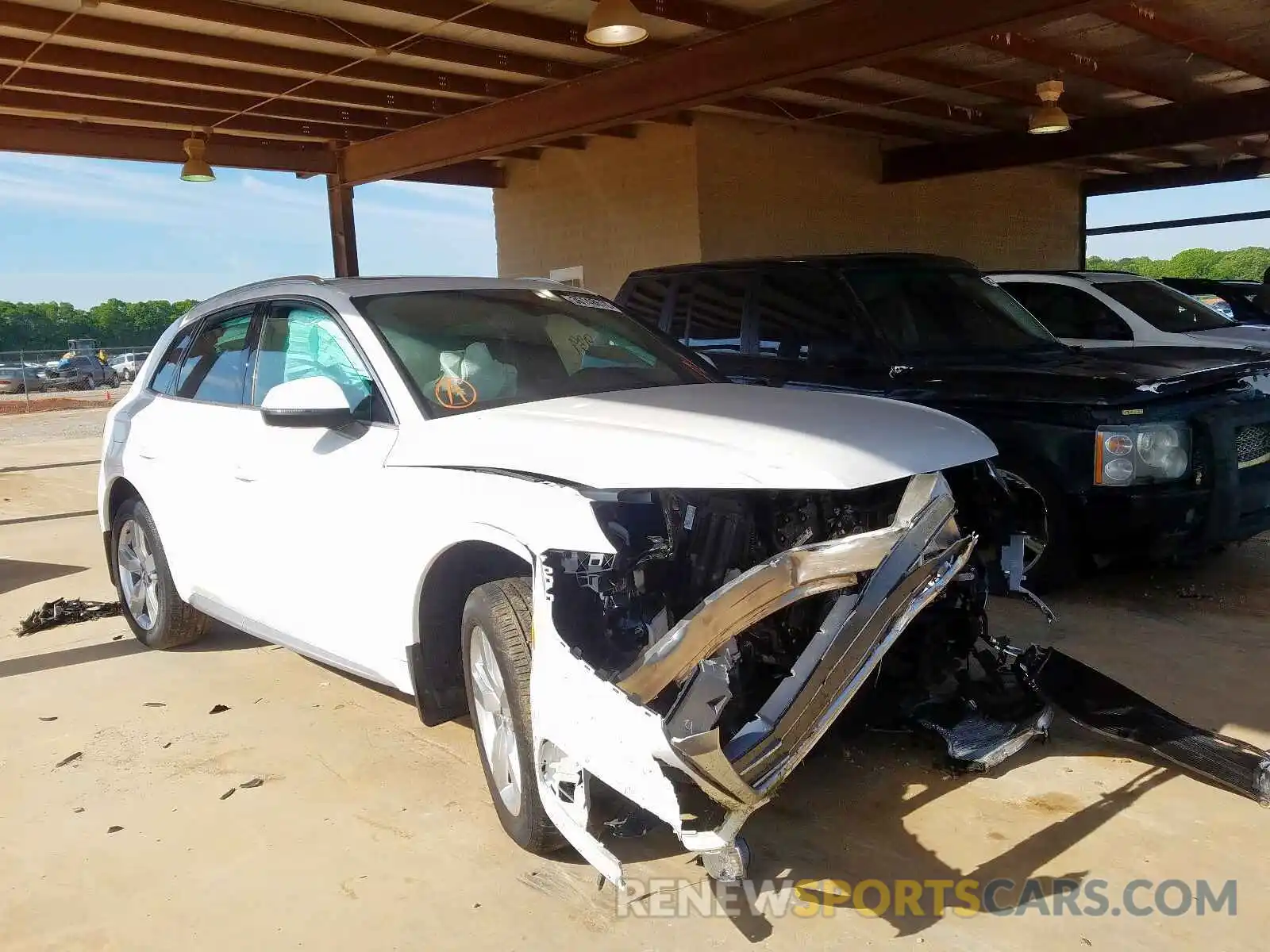 1 Photograph of a damaged car WA1ANAFY4K2037868 AUDI Q5 2019