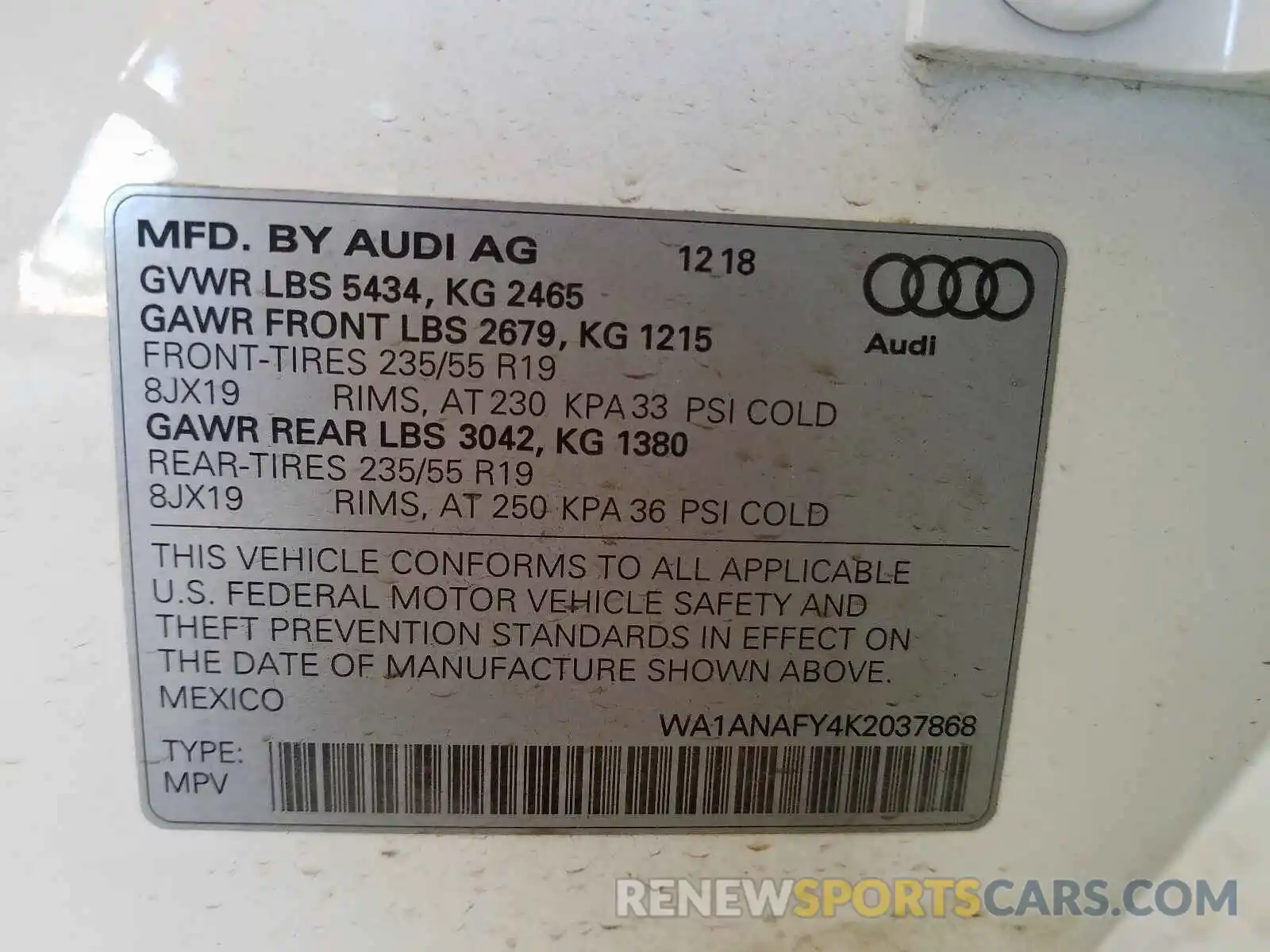 10 Photograph of a damaged car WA1ANAFY4K2037868 AUDI Q5 2019