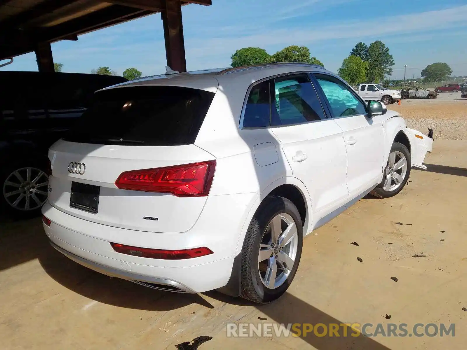 4 Photograph of a damaged car WA1ANAFY4K2037868 AUDI Q5 2019