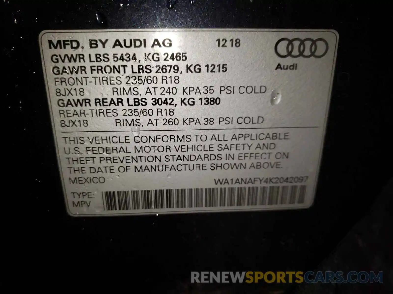 10 Photograph of a damaged car WA1ANAFY4K2042097 AUDI Q5 2019