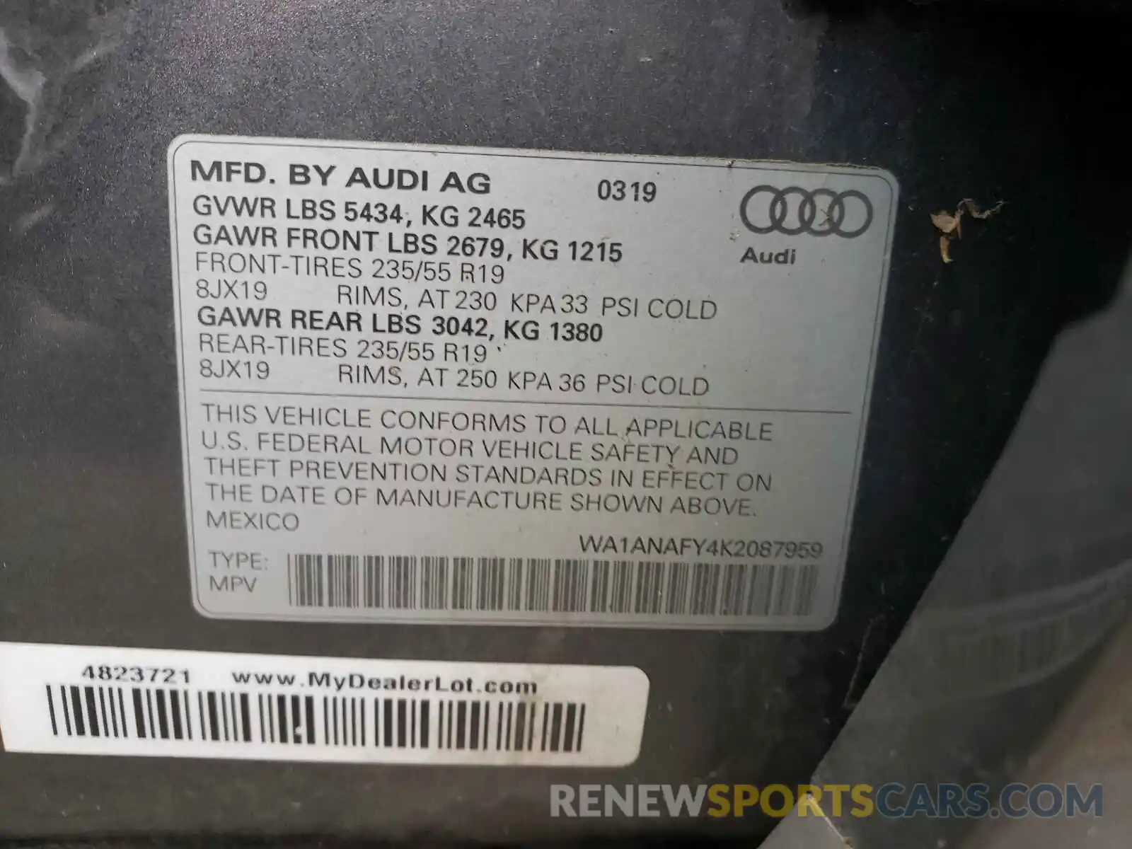 10 Photograph of a damaged car WA1ANAFY4K2087959 AUDI Q5 2019