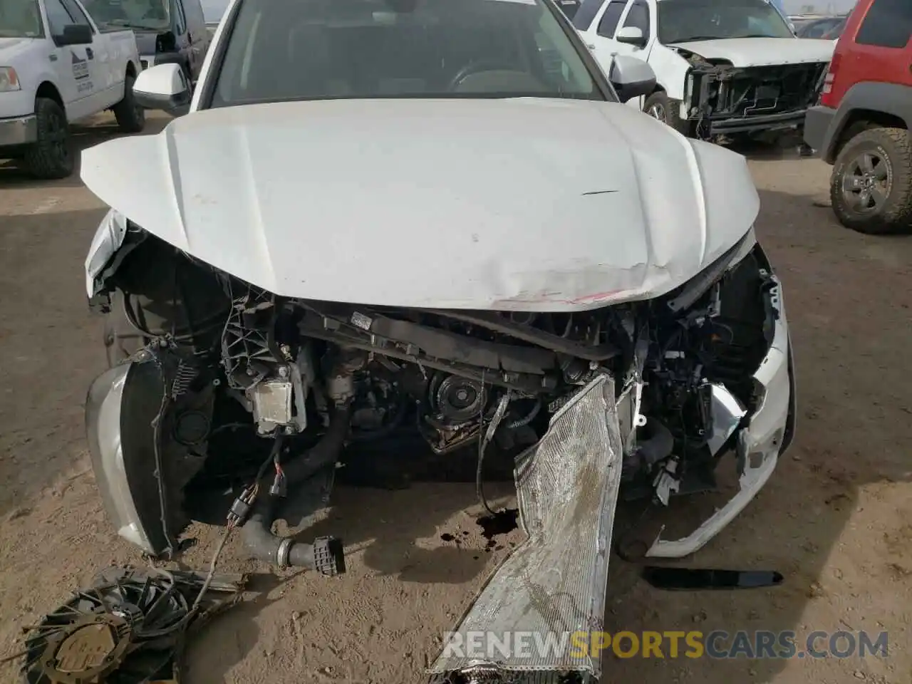 9 Photograph of a damaged car WA1ANAFY4K2089758 AUDI Q5 2019