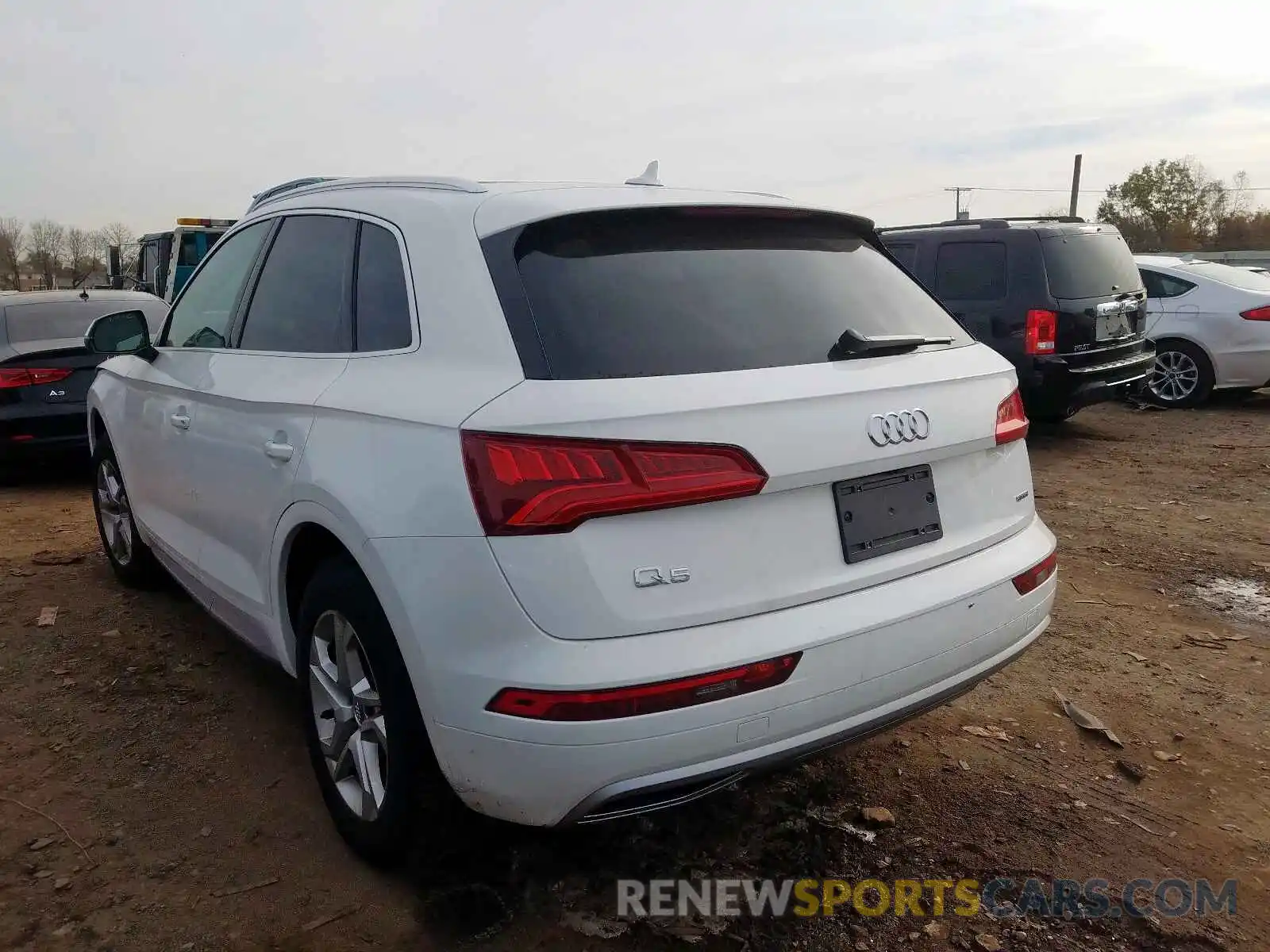 3 Фотография поврежденного автомобиля WA1ANAFY4K2100984 AUDI Q5 2019