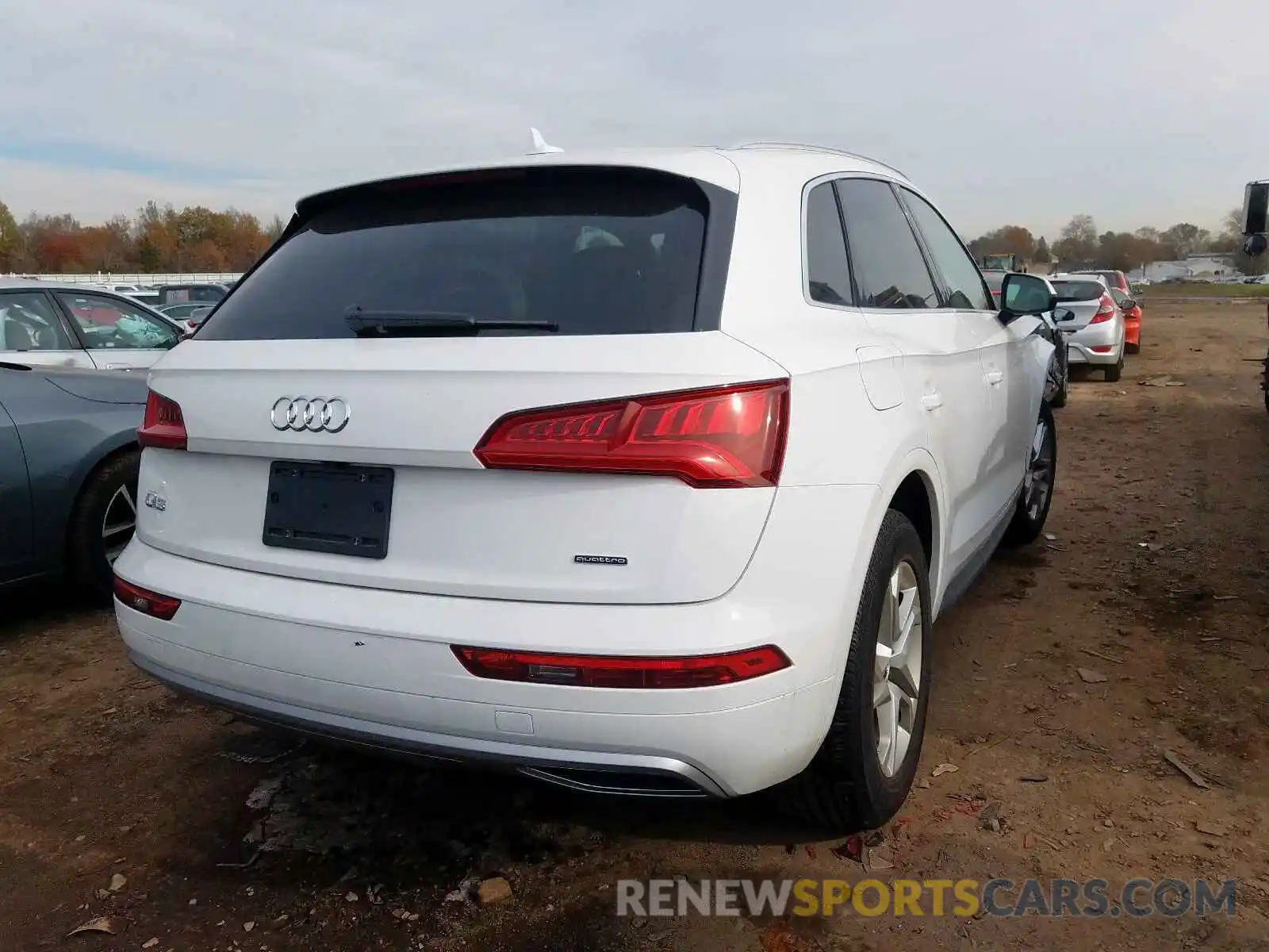 4 Photograph of a damaged car WA1ANAFY4K2100984 AUDI Q5 2019