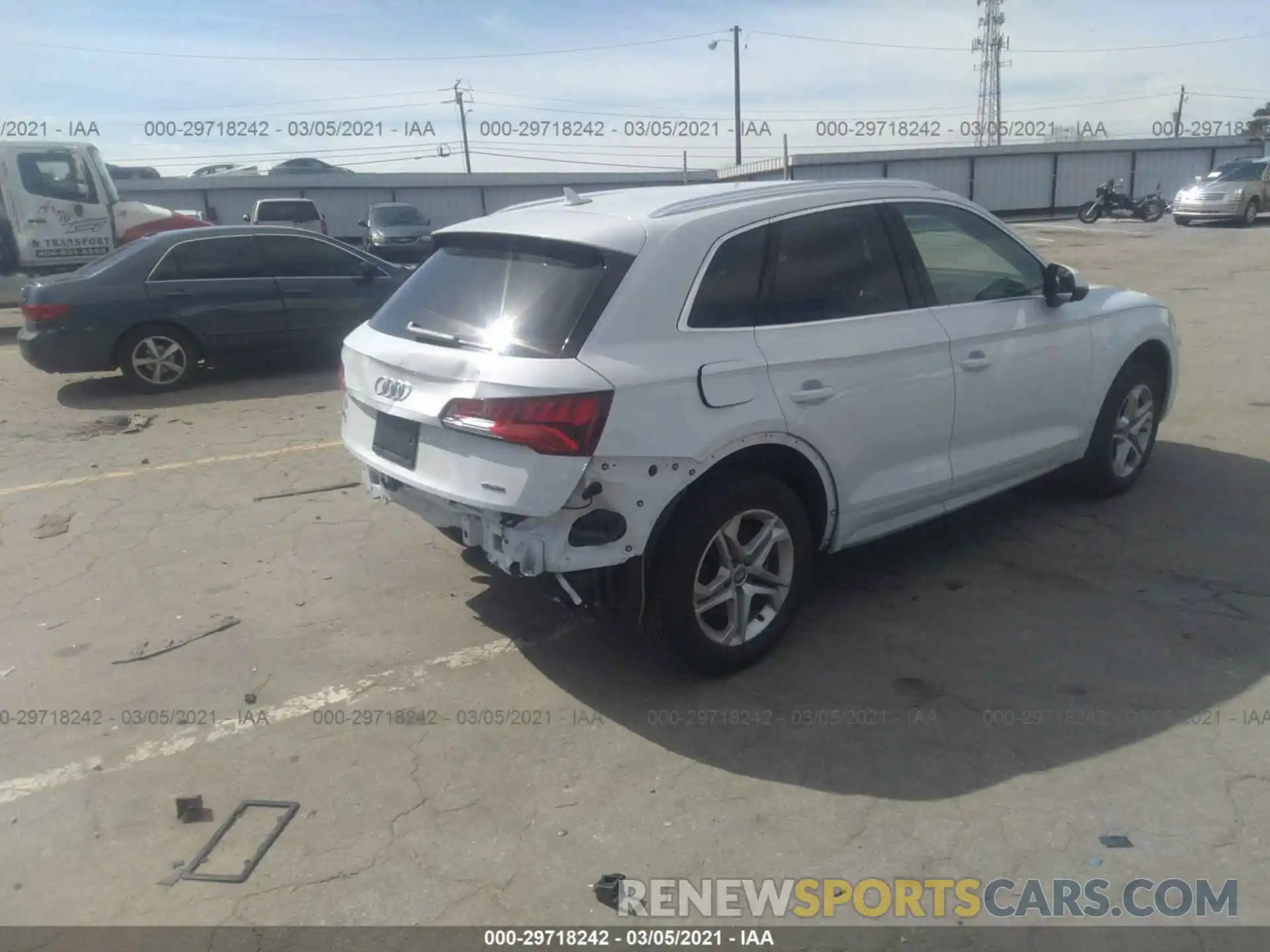 4 Фотография поврежденного автомобиля WA1ANAFY4K2112696 AUDI Q5 2019