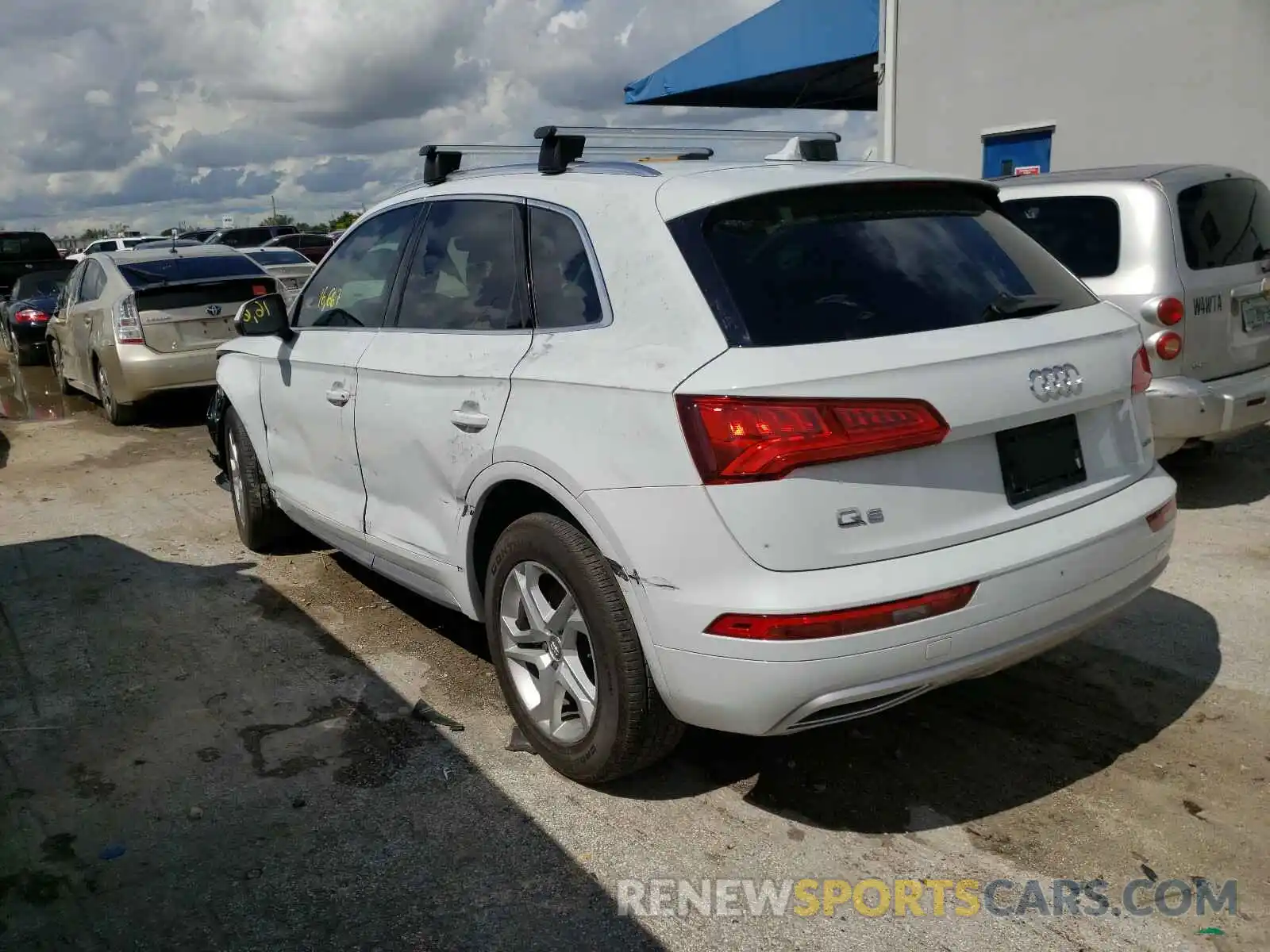 3 Photograph of a damaged car WA1ANAFY4K2114044 AUDI Q5 2019