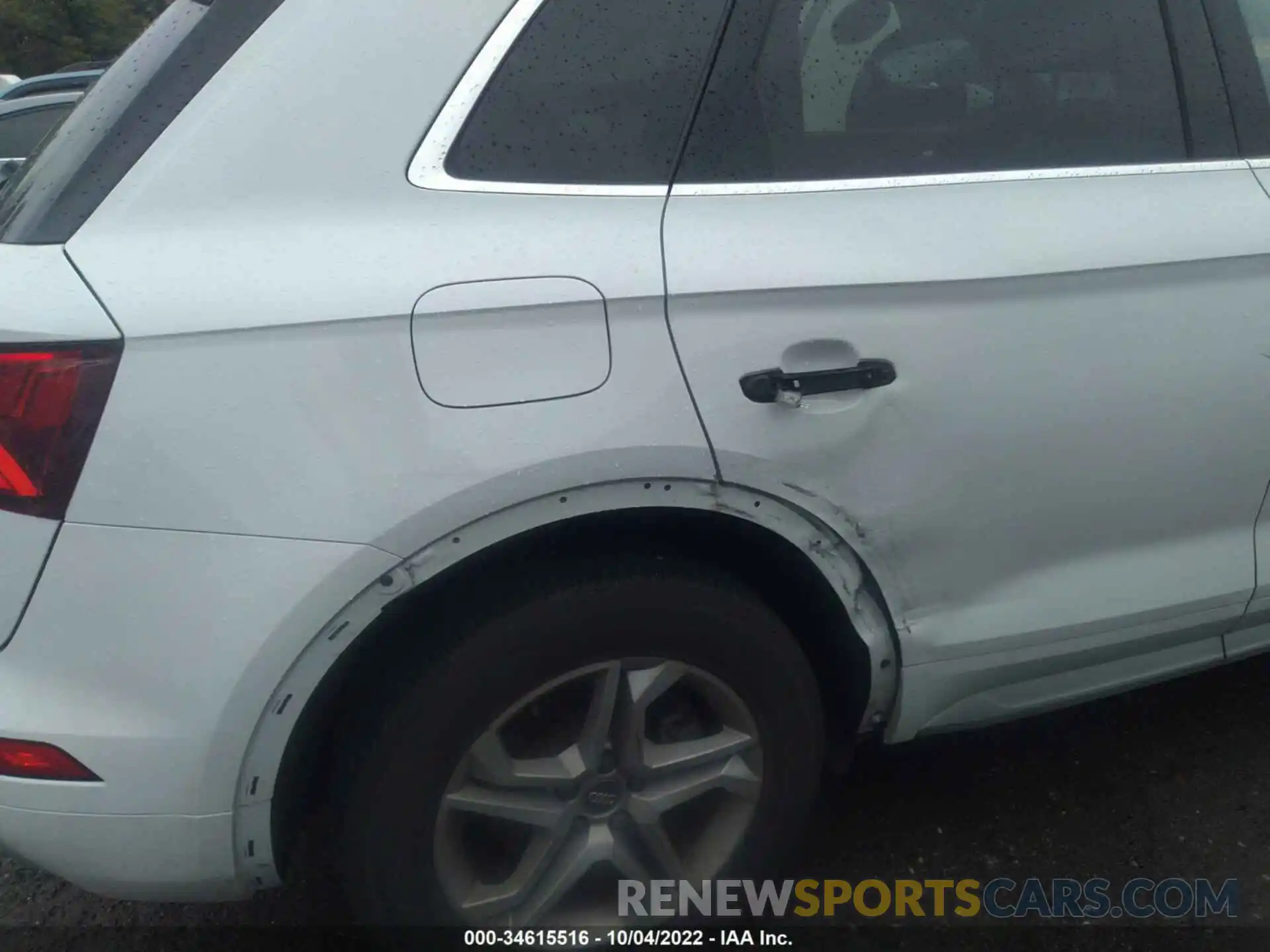 6 Photograph of a damaged car WA1ANAFY4K2117526 AUDI Q5 2019