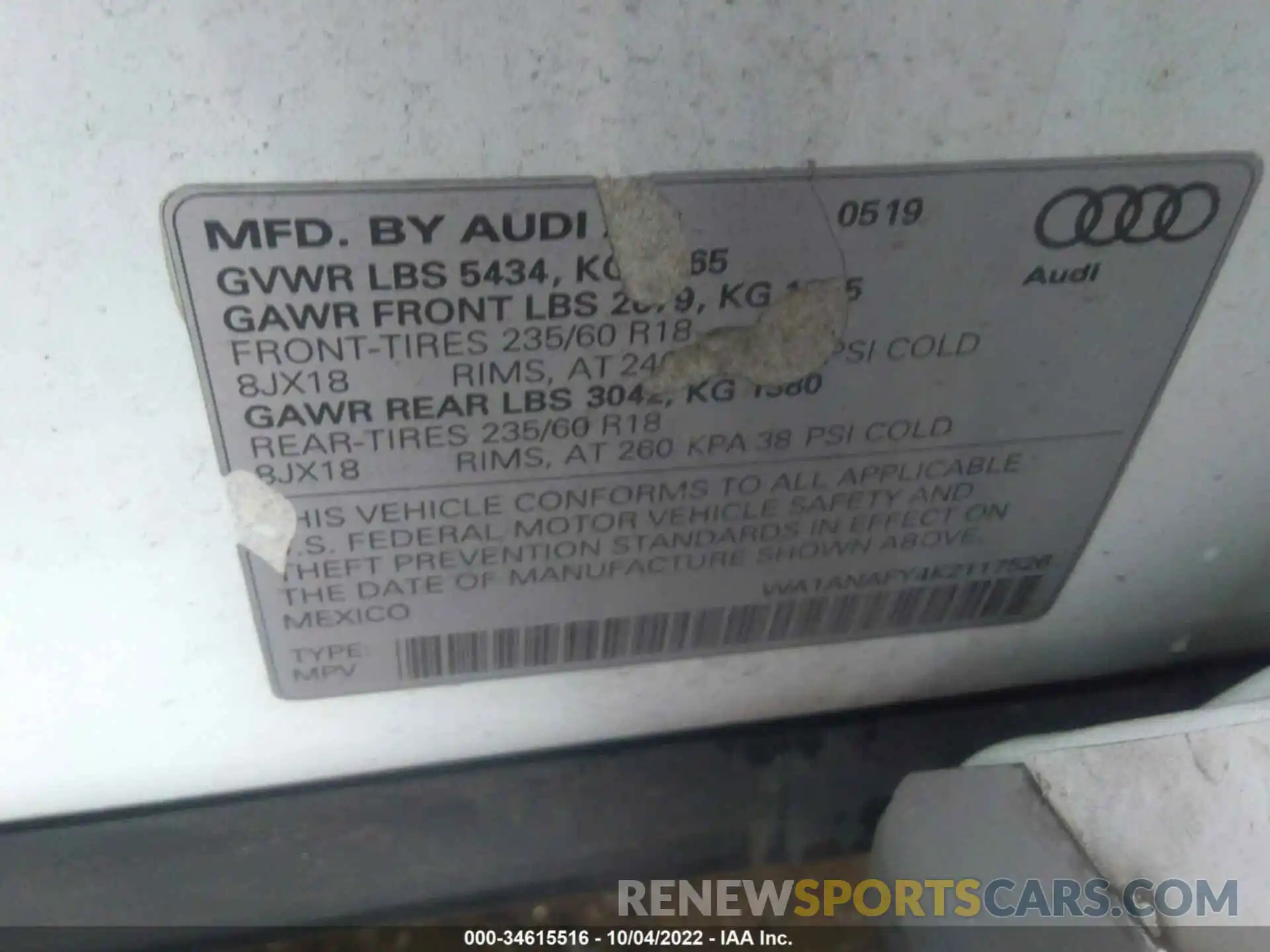 9 Photograph of a damaged car WA1ANAFY4K2117526 AUDI Q5 2019