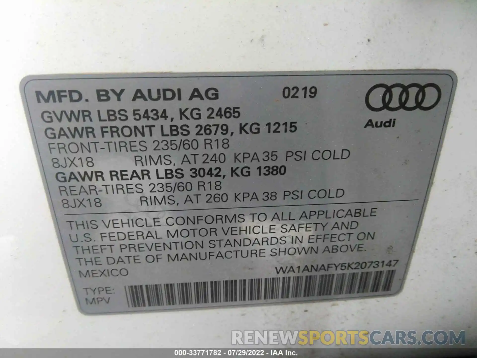 9 Photograph of a damaged car WA1ANAFY5K2073147 AUDI Q5 2019