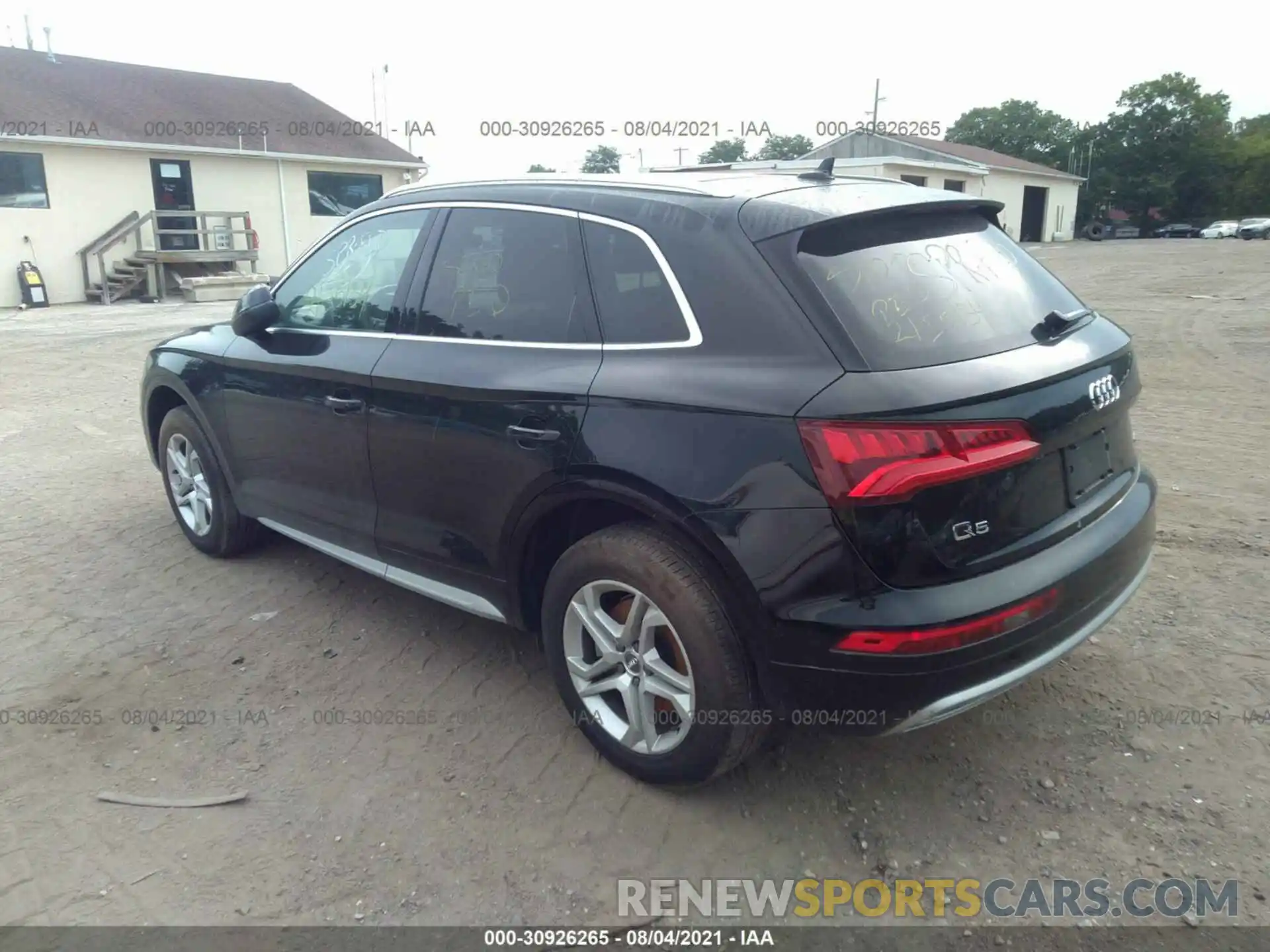 3 Фотография поврежденного автомобиля WA1ANAFY5K2073908 AUDI Q5 2019