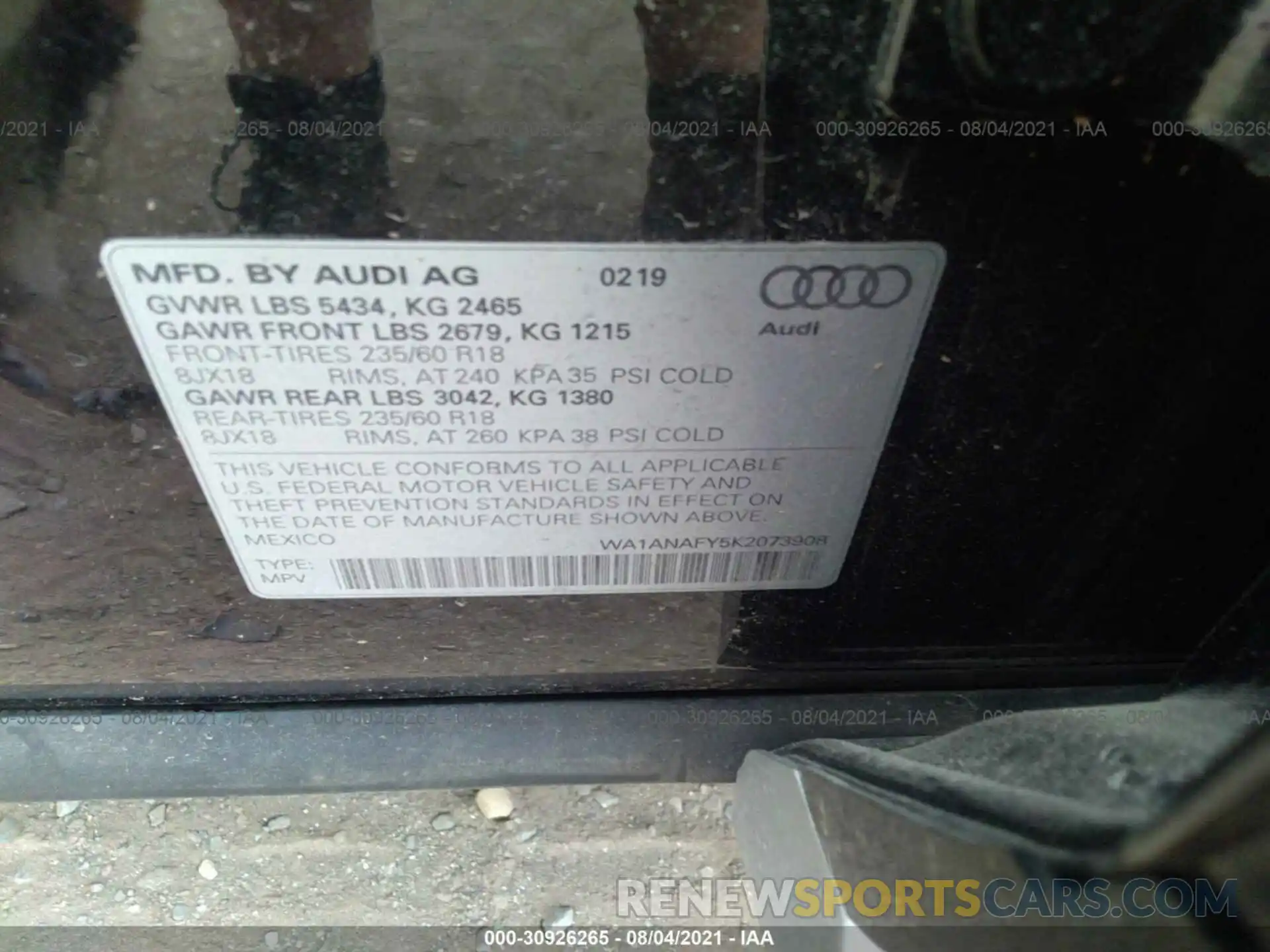 9 Photograph of a damaged car WA1ANAFY5K2073908 AUDI Q5 2019