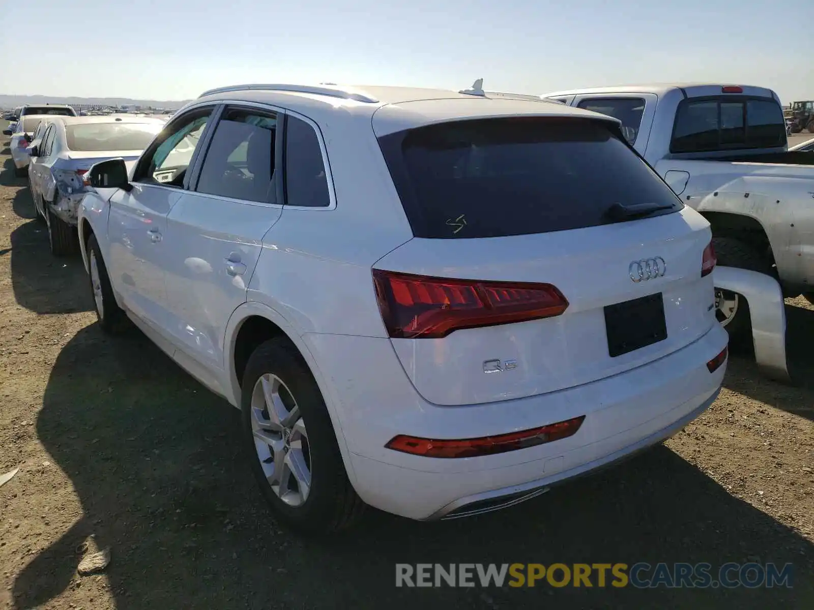 3 Фотография поврежденного автомобиля WA1ANAFY5K2075724 AUDI Q5 2019