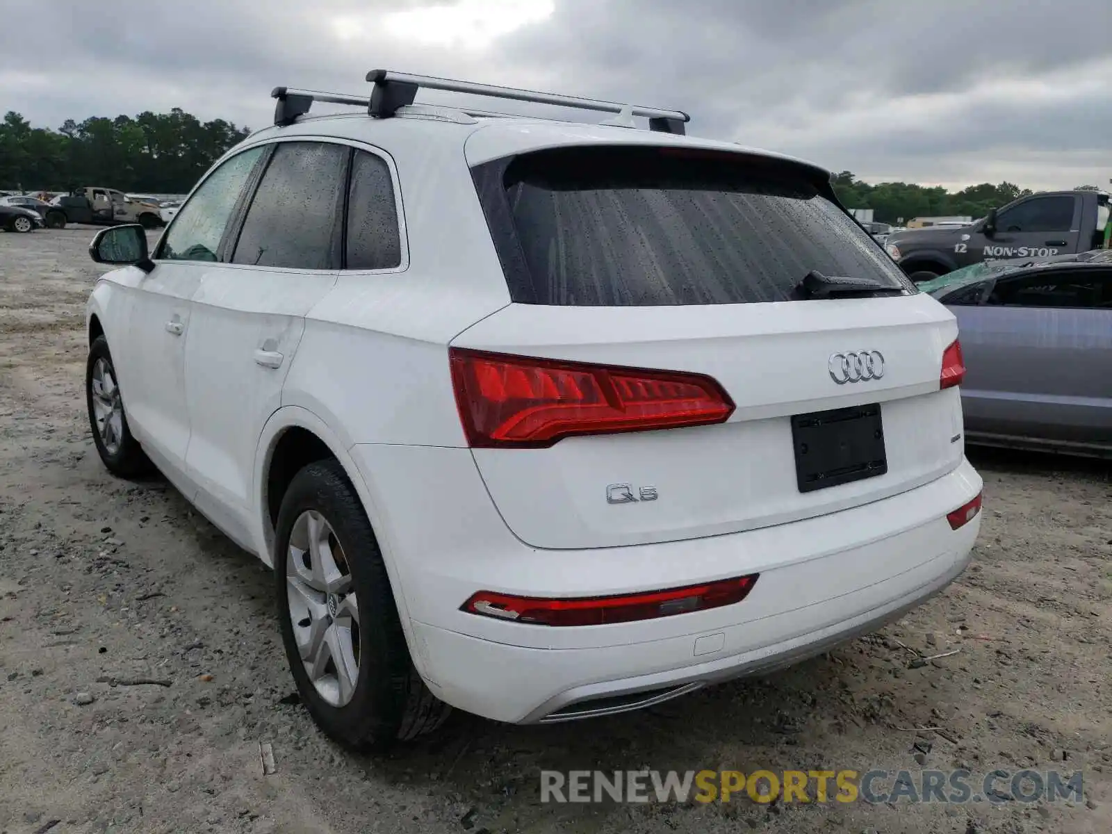 3 Фотография поврежденного автомобиля WA1ANAFY5K2079613 AUDI Q5 2019