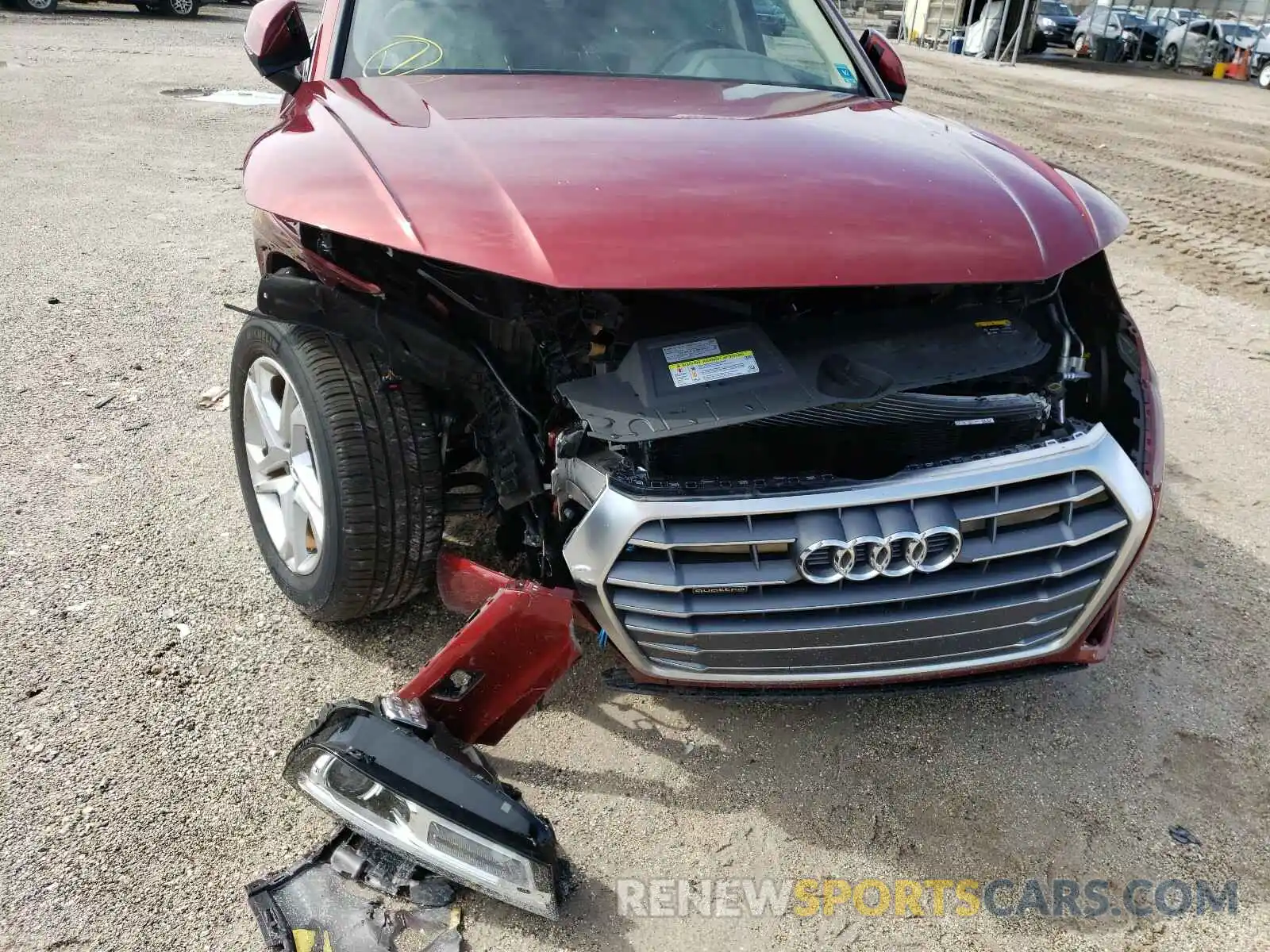 9 Photograph of a damaged car WA1ANAFY5K2090739 AUDI Q5 2019
