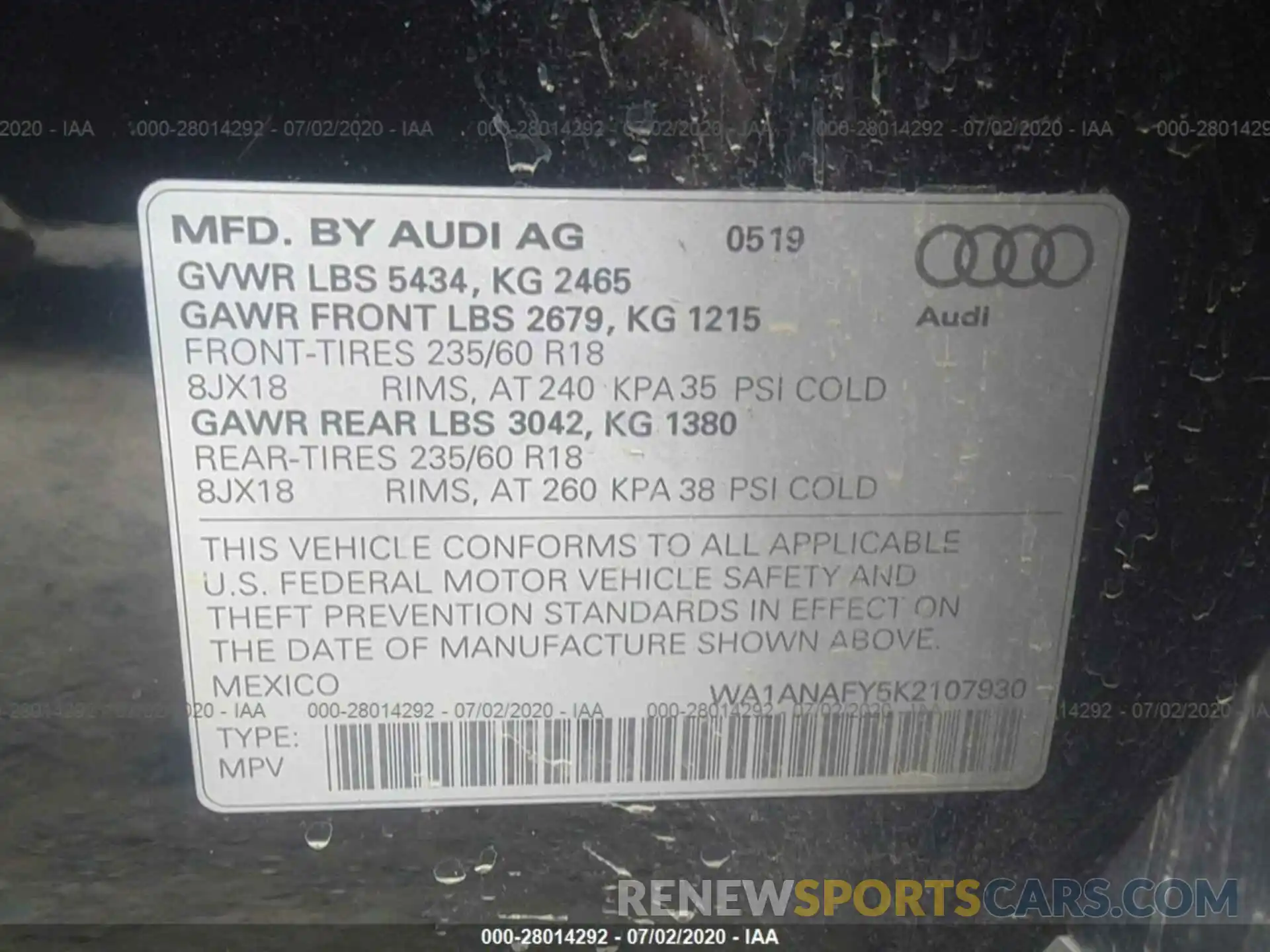 9 Photograph of a damaged car WA1ANAFY5K2107930 AUDI Q5 2019