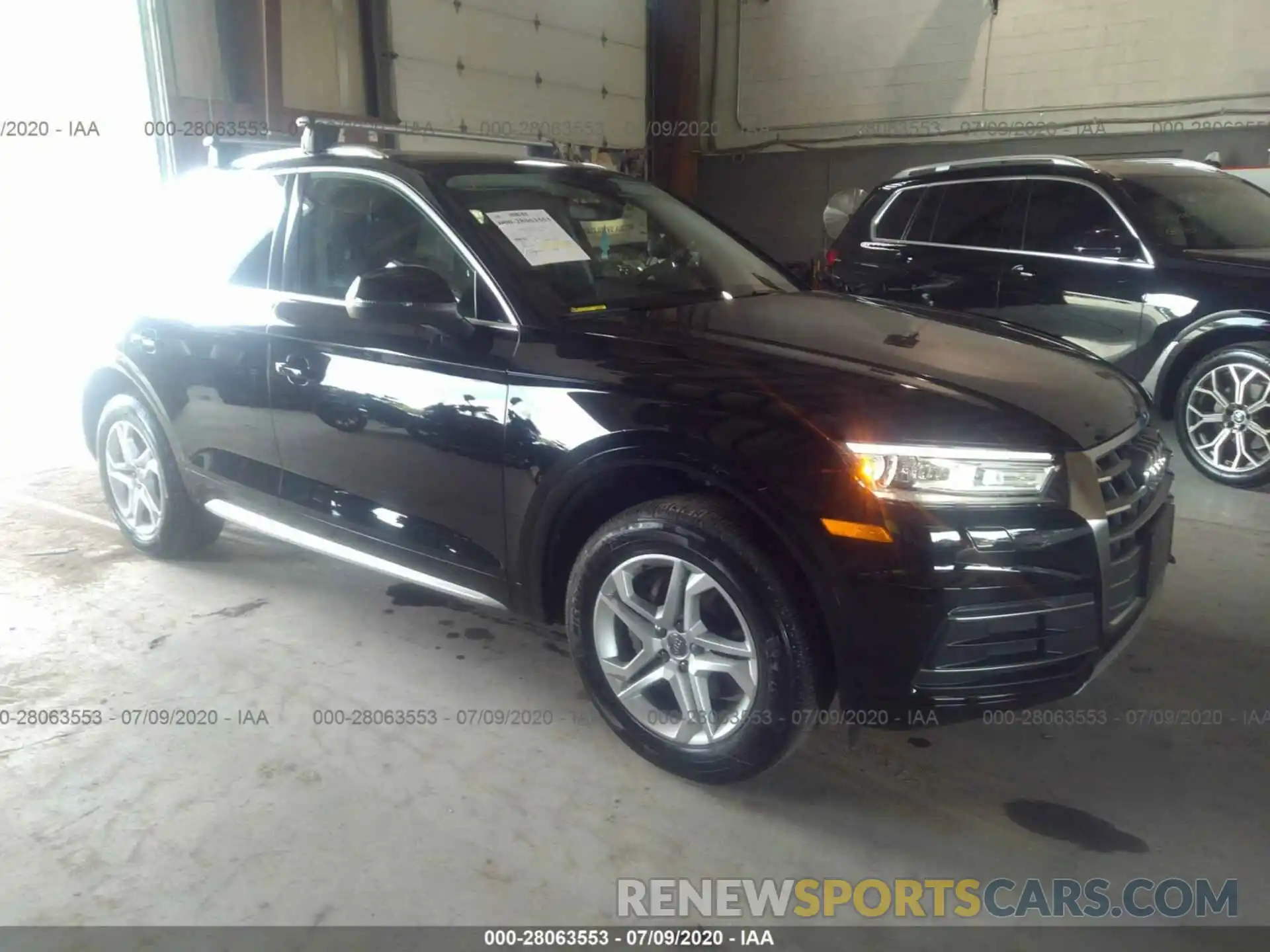 1 Photograph of a damaged car WA1ANAFY5K2110097 AUDI Q5 2019