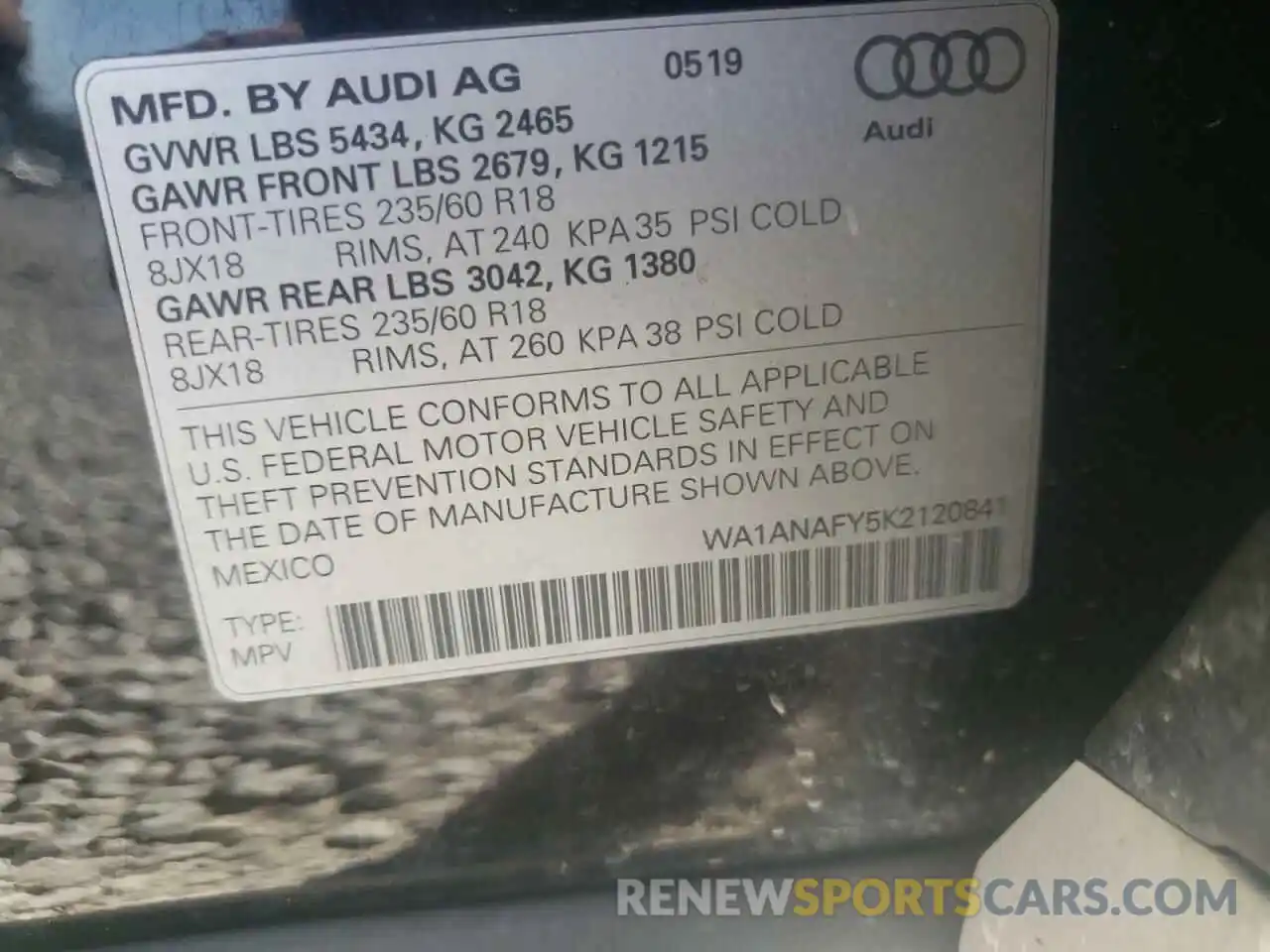 10 Photograph of a damaged car WA1ANAFY5K2120841 AUDI Q5 2019