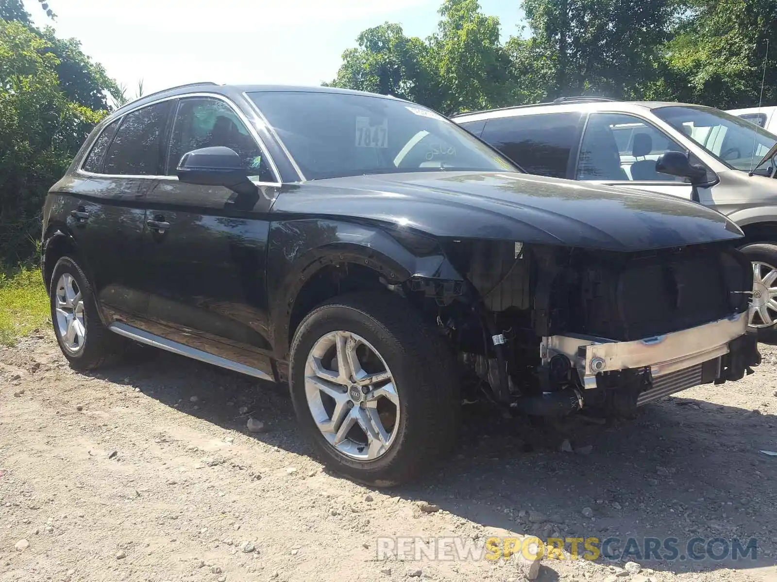 1 Photograph of a damaged car WA1ANAFY5K2121889 AUDI Q5 2019