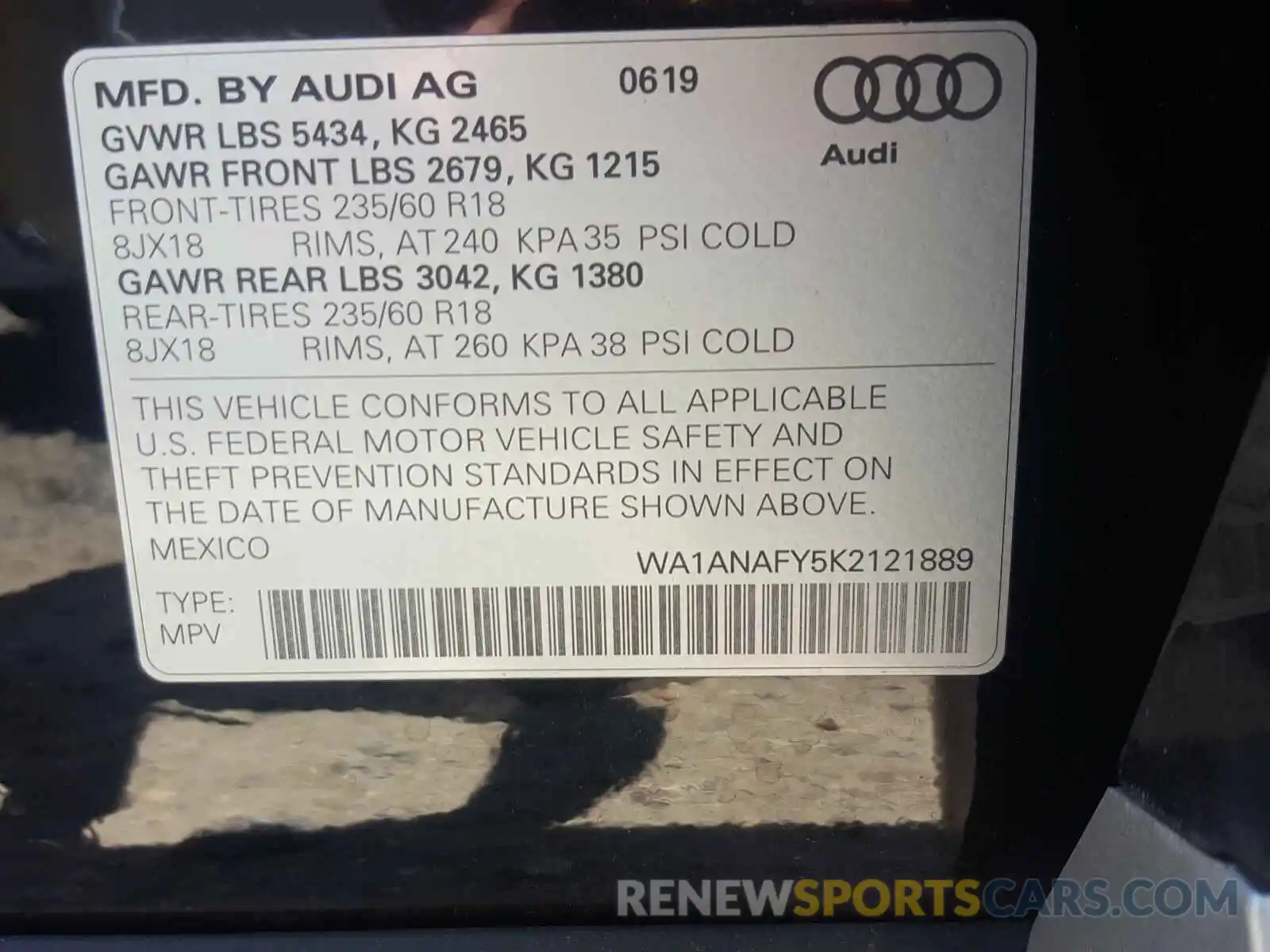 10 Photograph of a damaged car WA1ANAFY5K2121889 AUDI Q5 2019