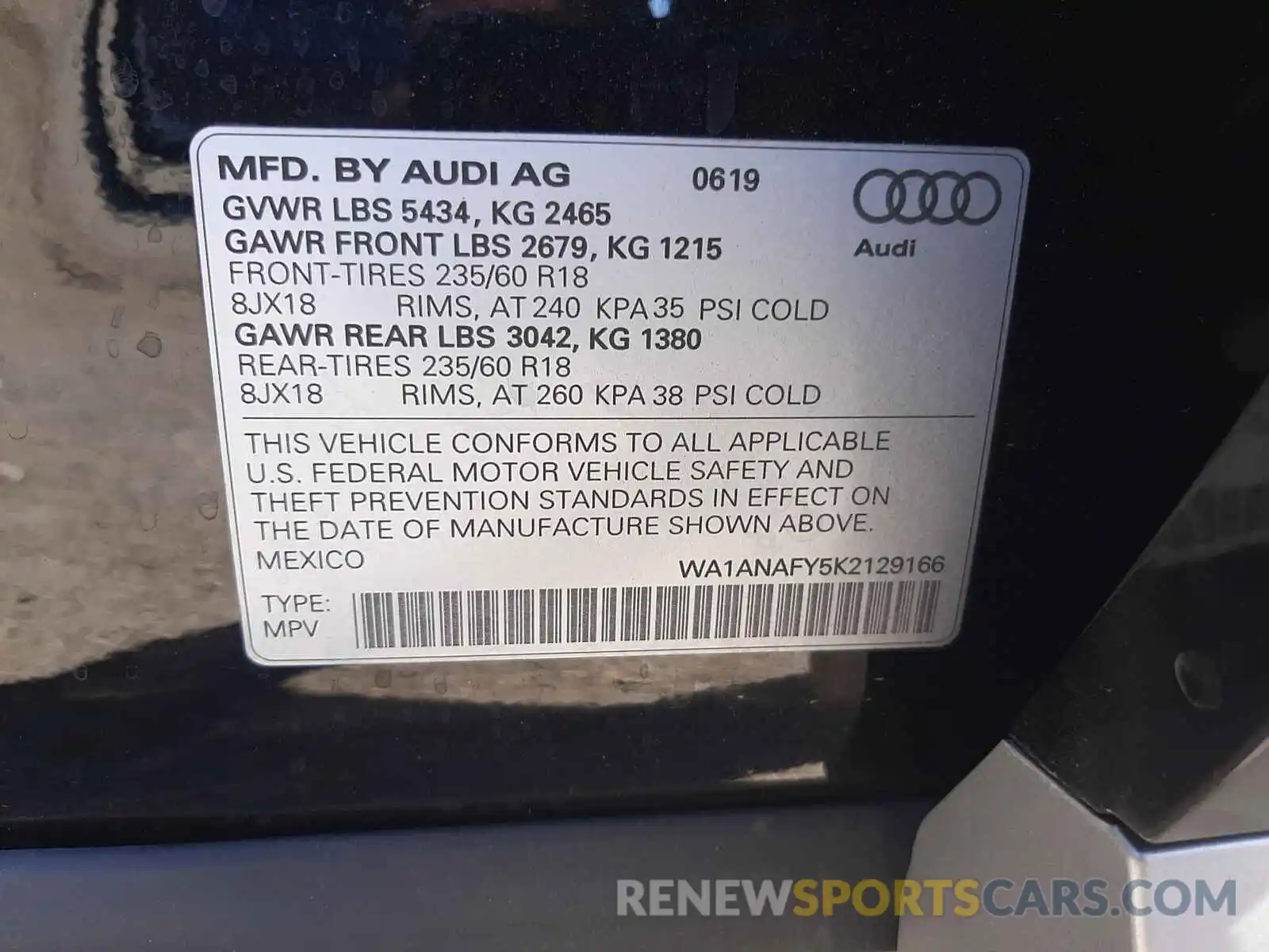 10 Photograph of a damaged car WA1ANAFY5K2129166 AUDI Q5 2019