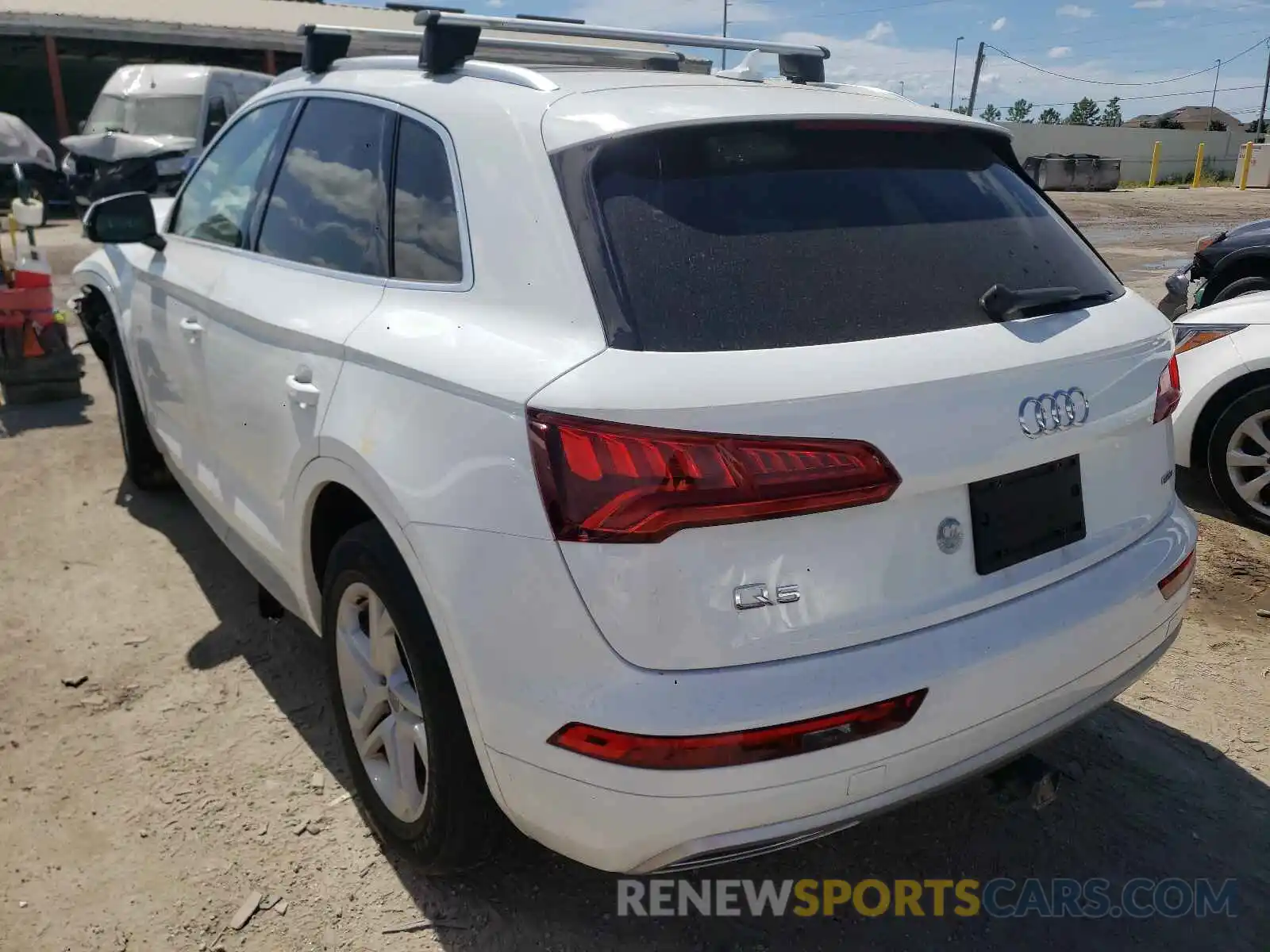 3 Фотография поврежденного автомобиля WA1ANAFY5K2136120 AUDI Q5 2019