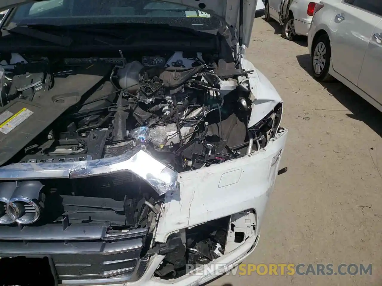 9 Photograph of a damaged car WA1ANAFY5K2136120 AUDI Q5 2019